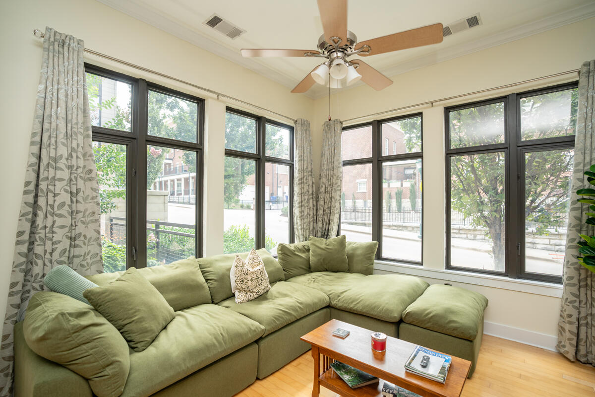 129 Walnut Street, Unit 022