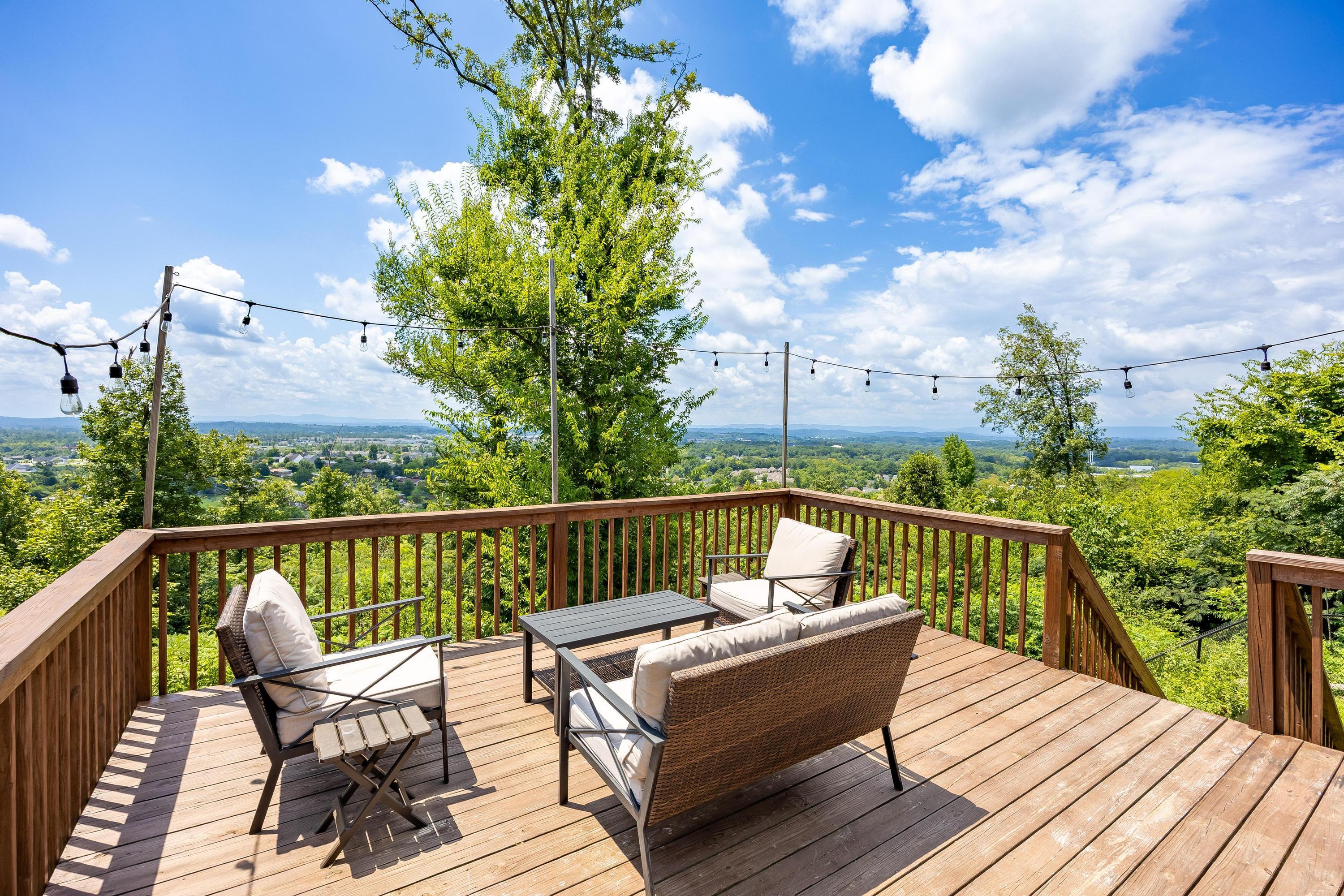 8220 Tyne Ridge Road