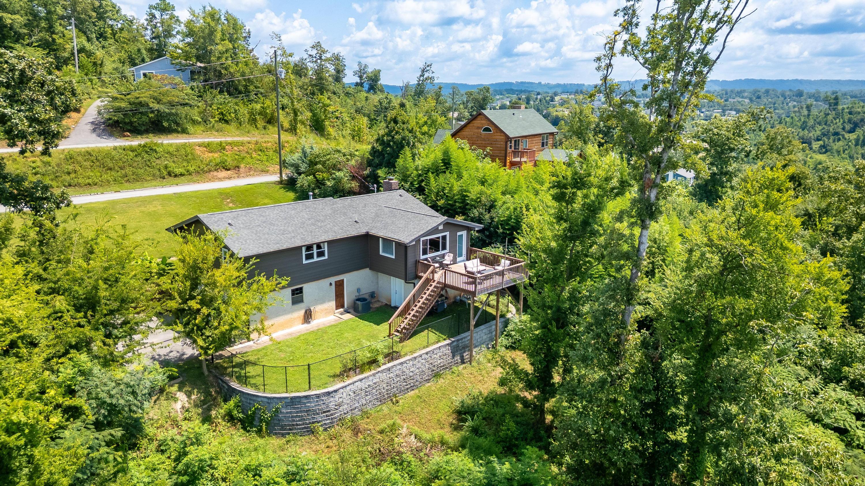 8220 Tyne Ridge Road