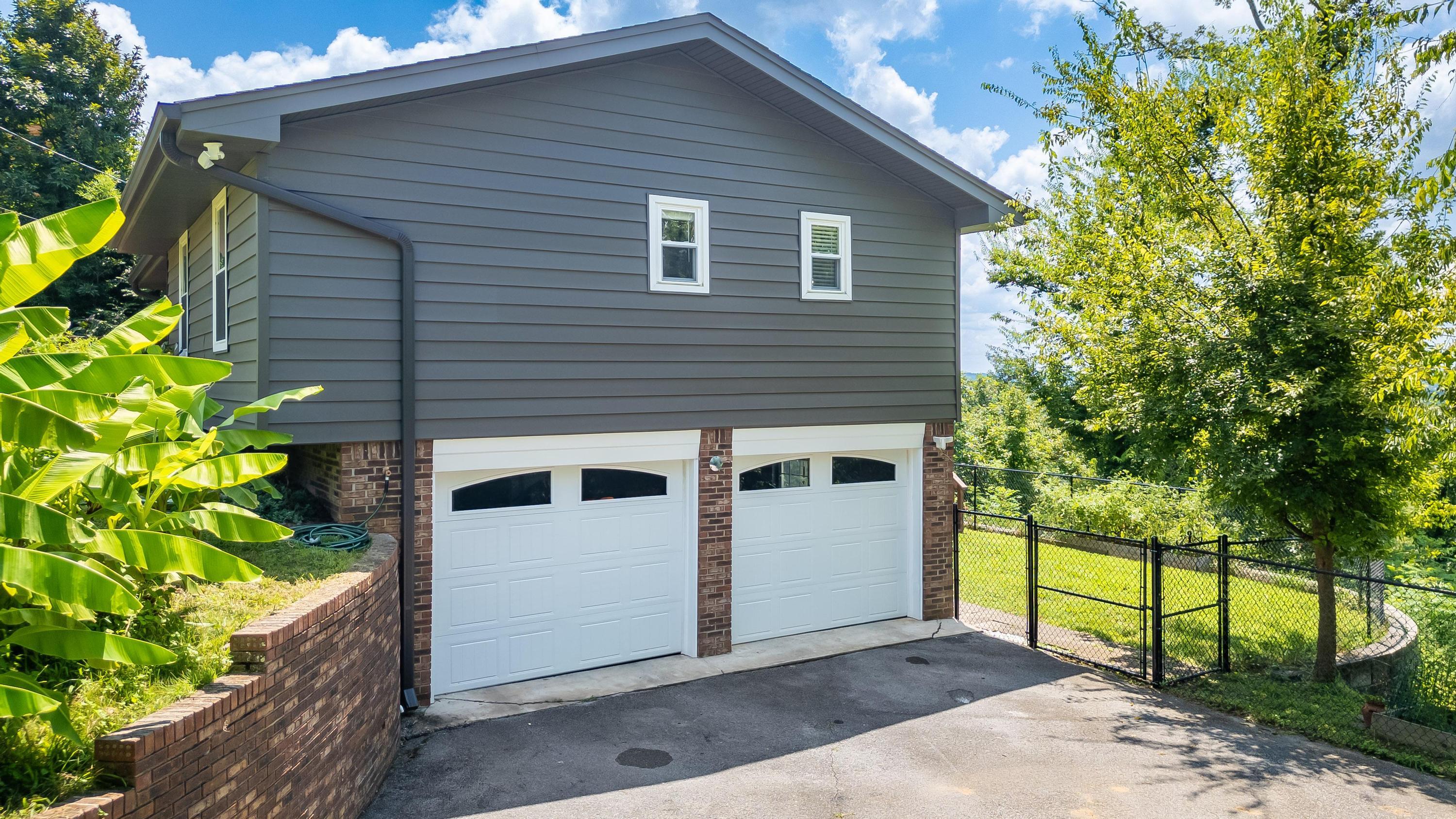 8220 Tyne Ridge Road