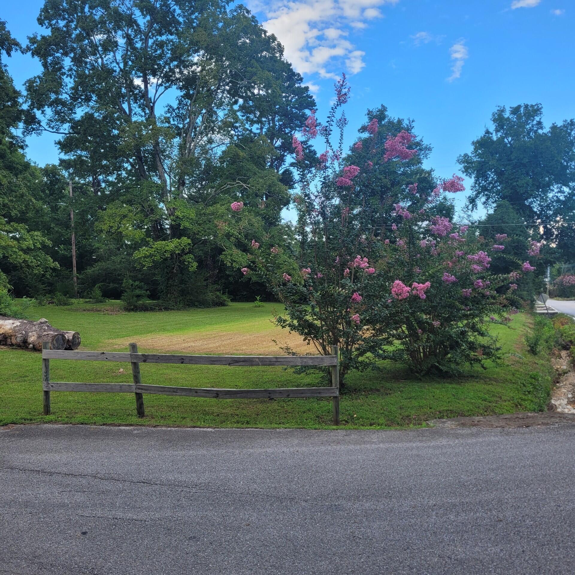 1623 Dallas Lake Road