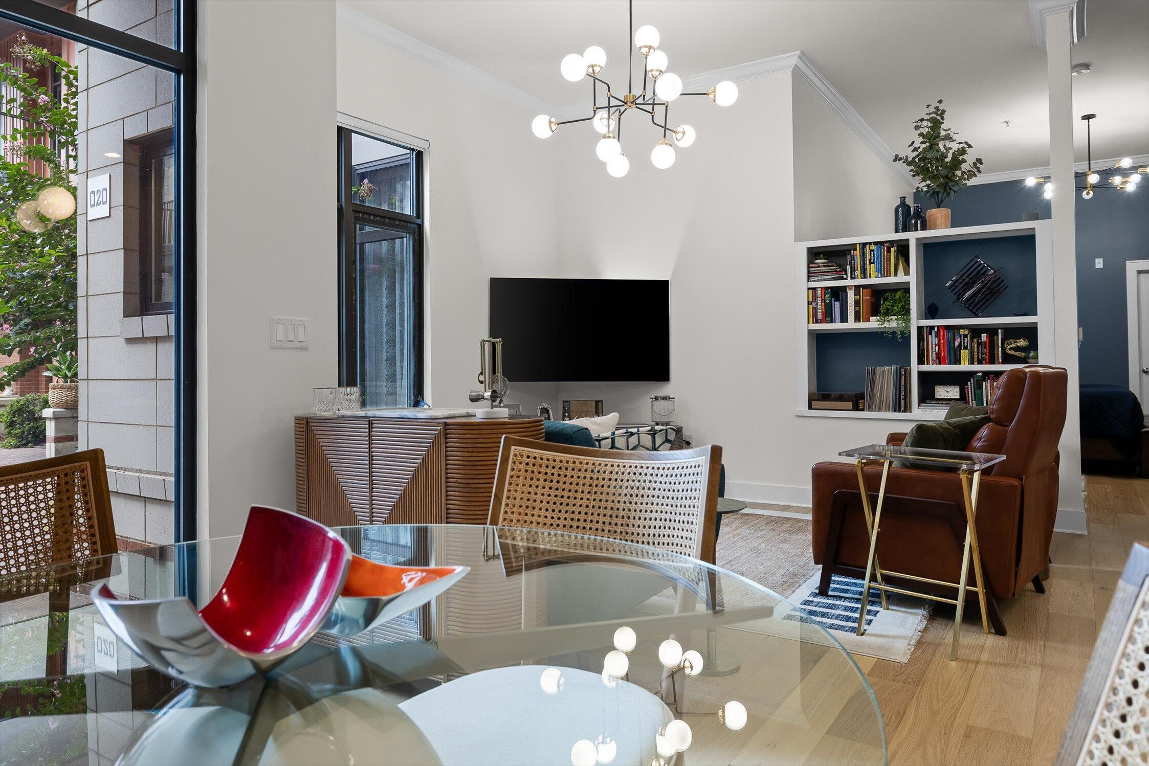 129 Walnut Street, Unit 20