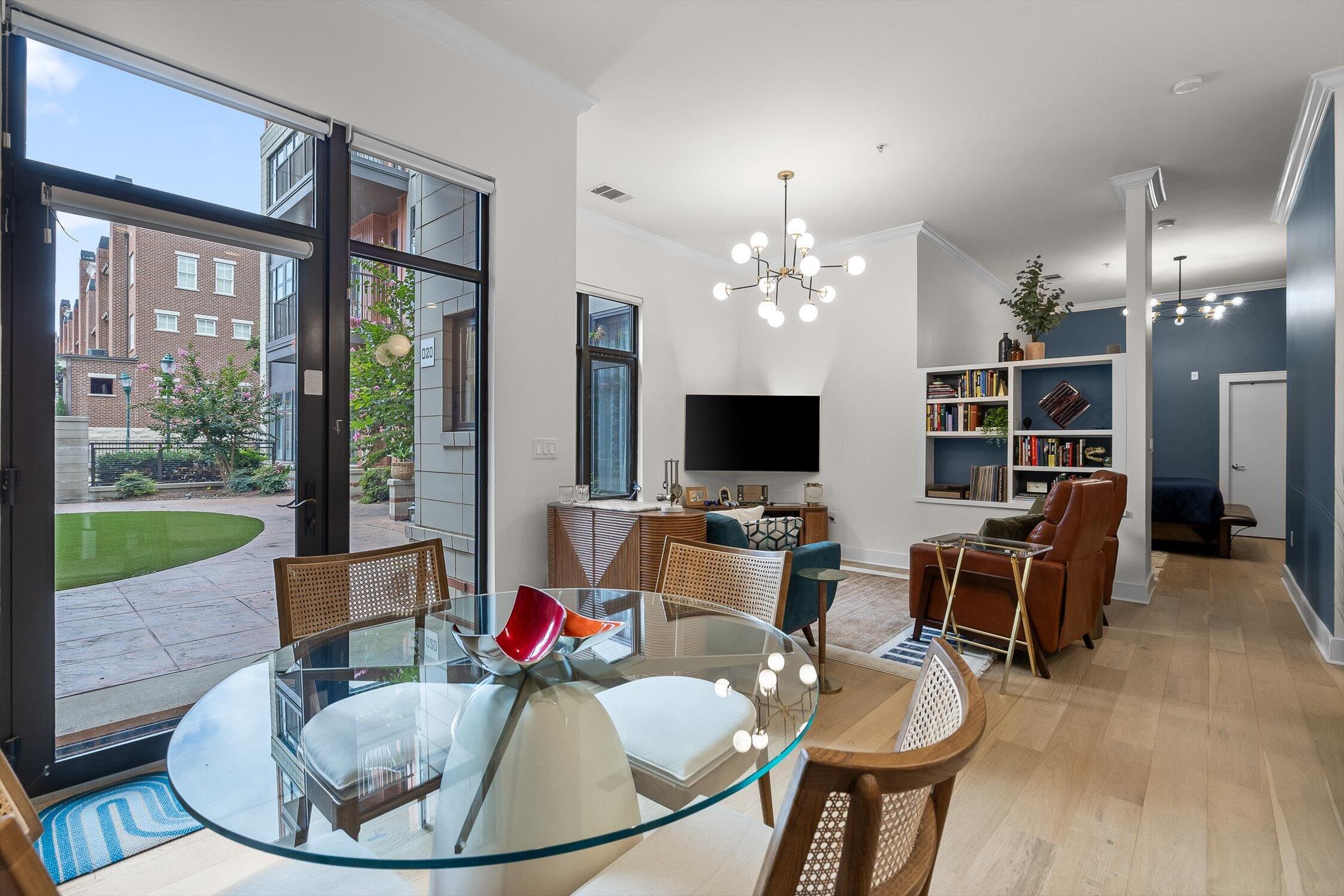 129 Walnut Street, Unit 20