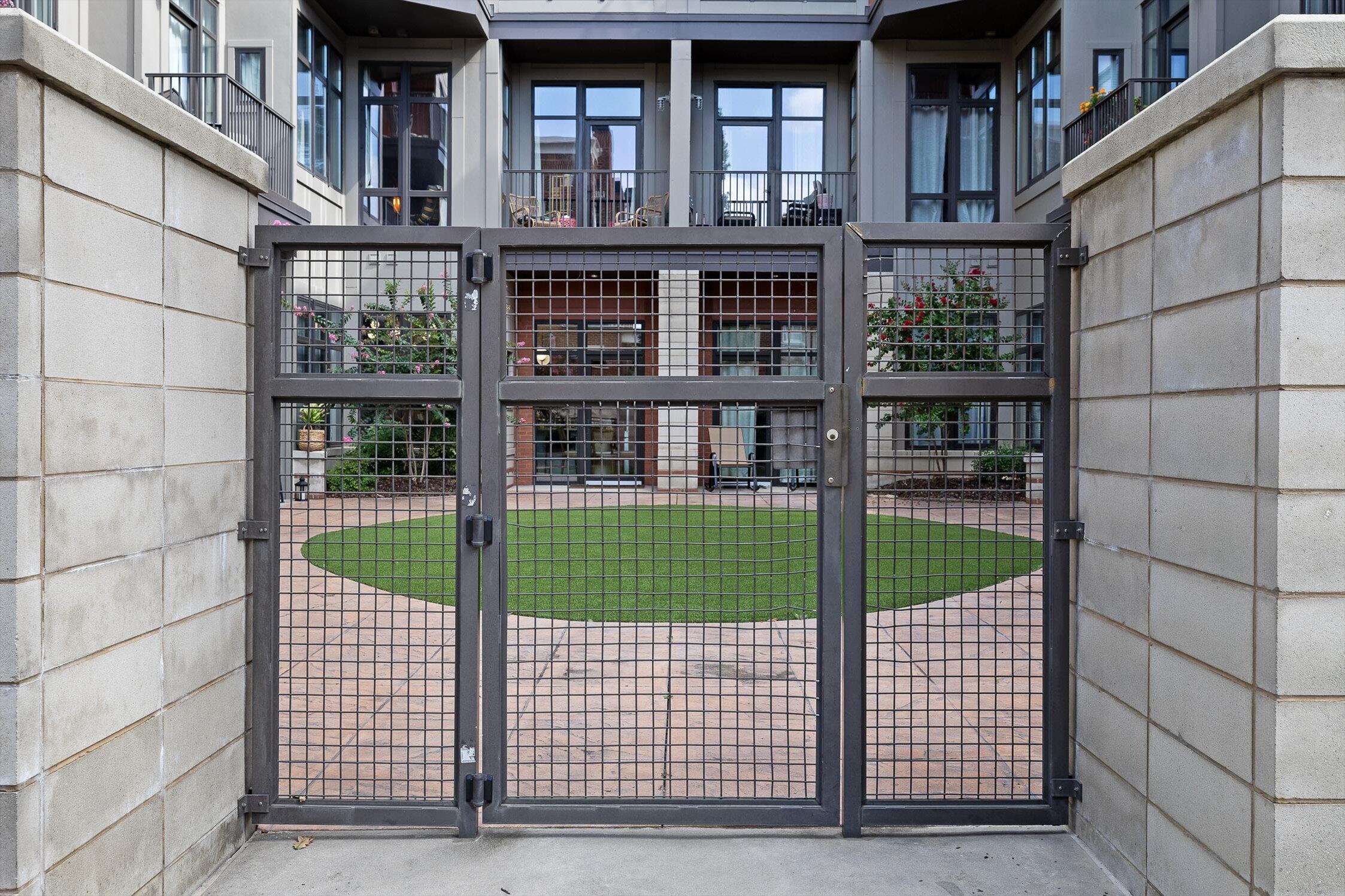 129 Walnut Street, Unit 20