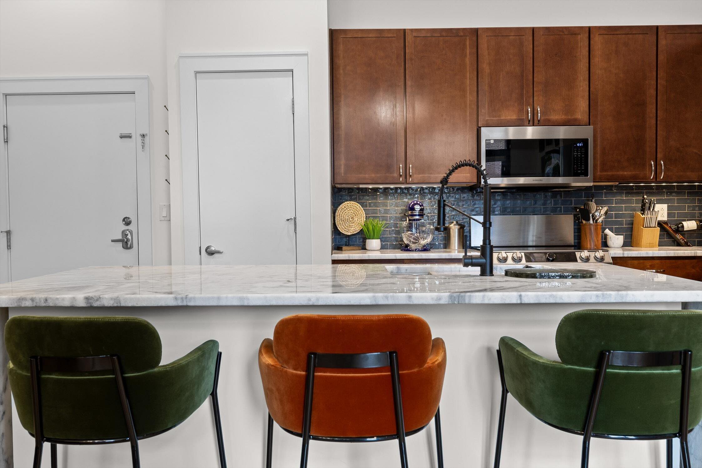 129 Walnut Street, Unit 20