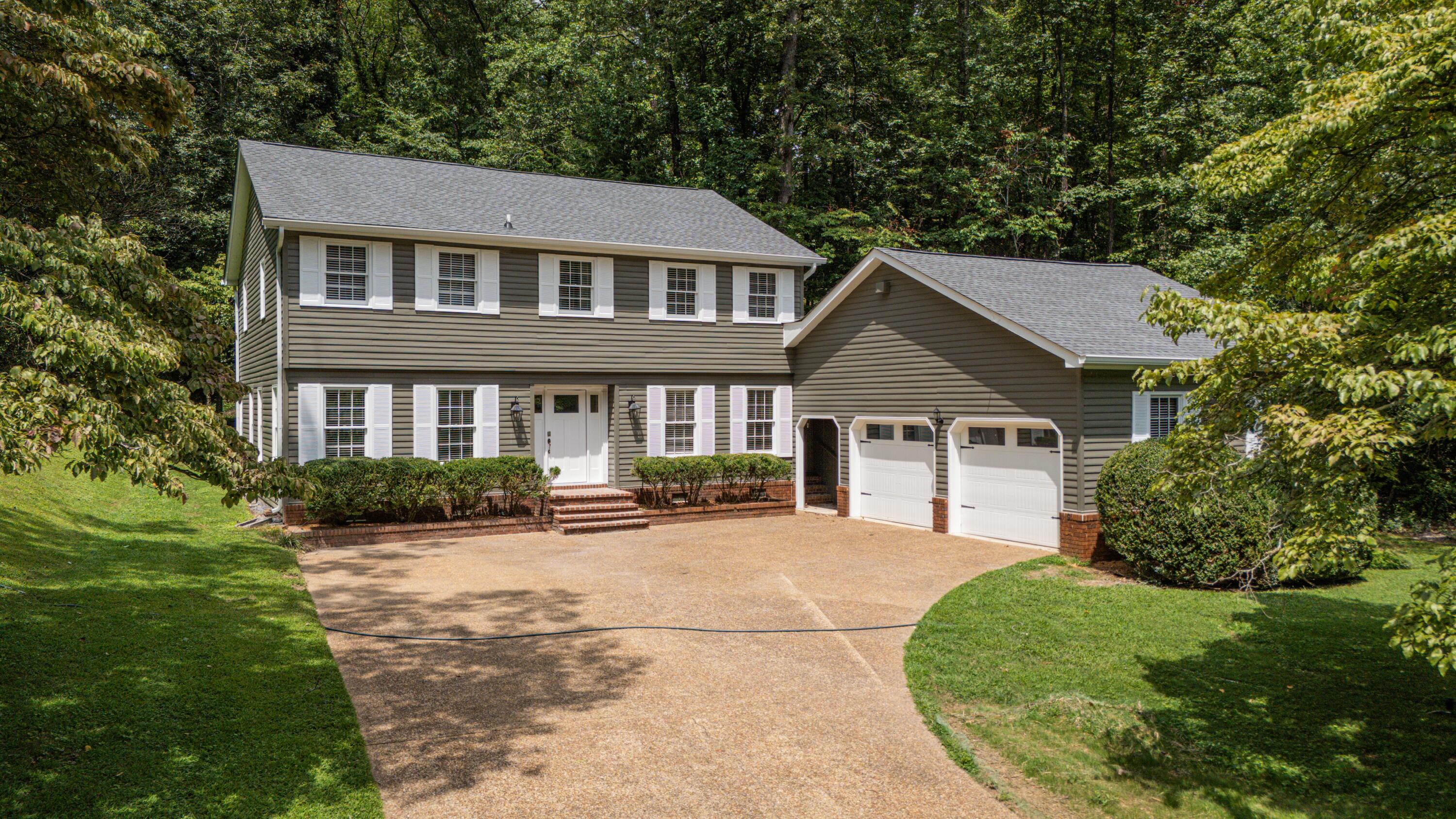 1033 River Hills Drive