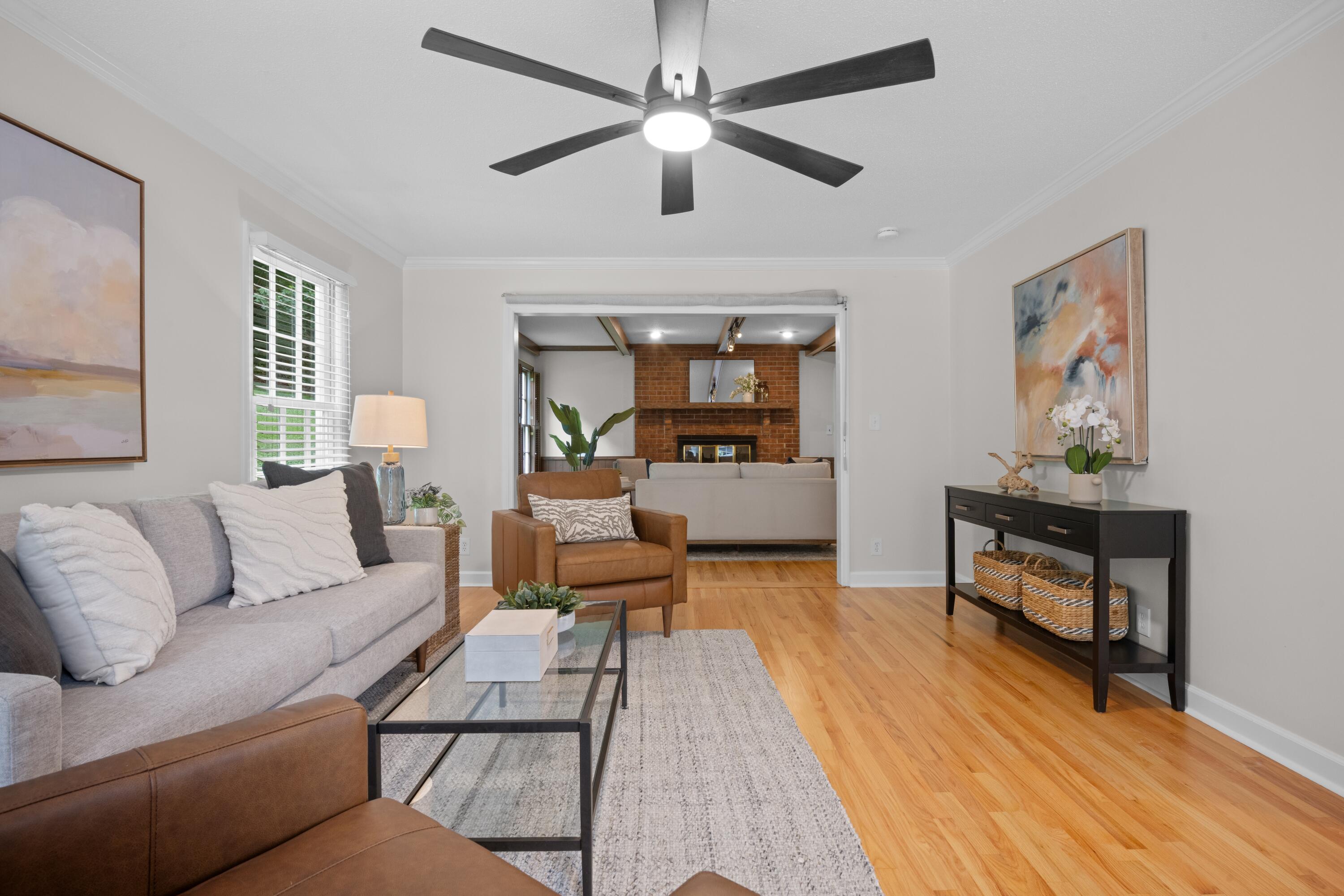 1033 River Hills Drive