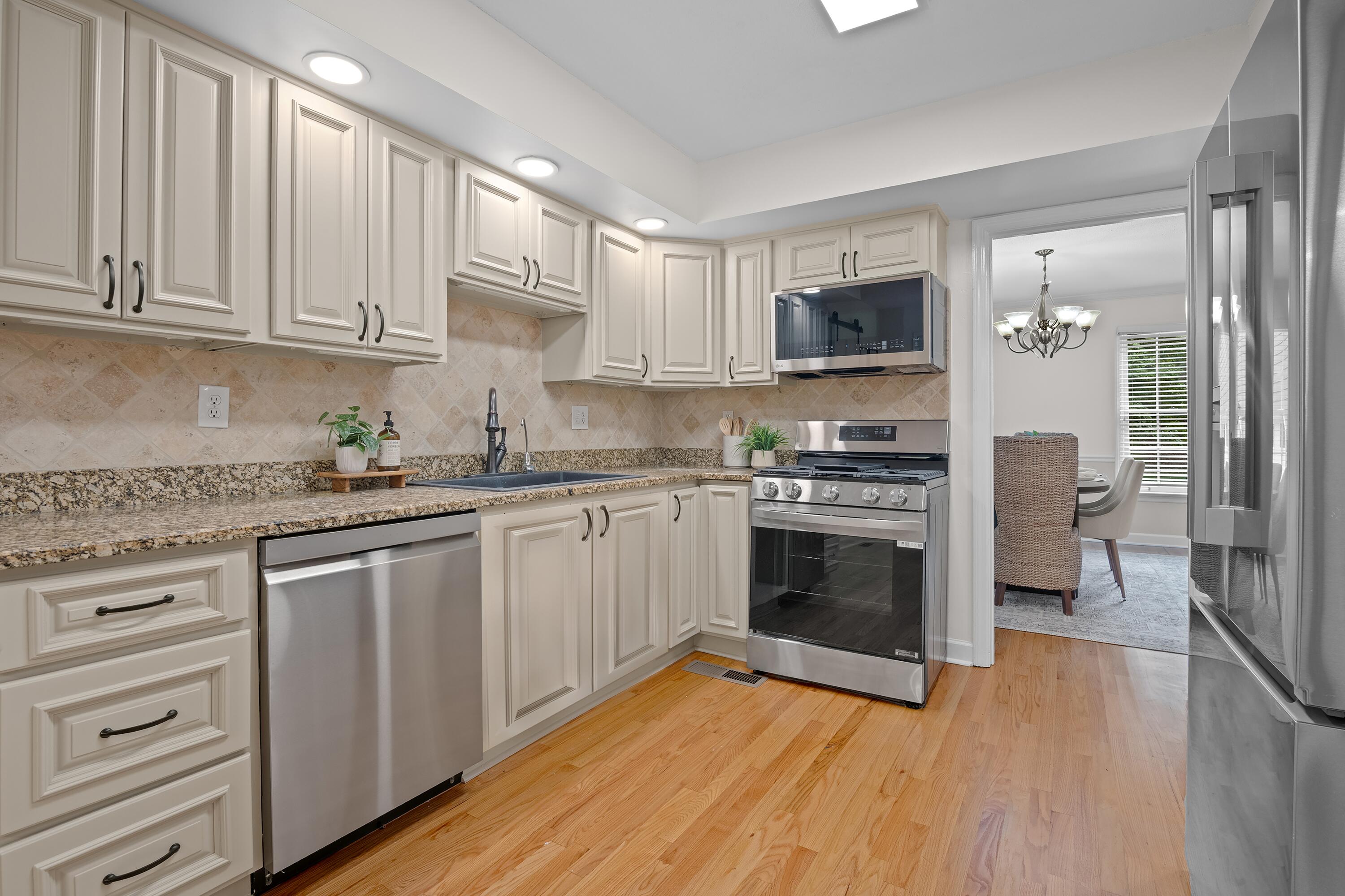 1033 River Hills Drive