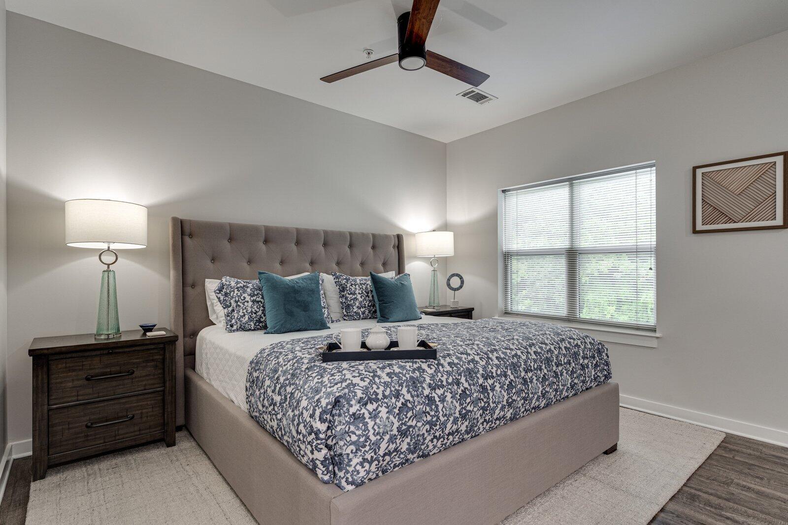 782 Riverfront Parkway, 415