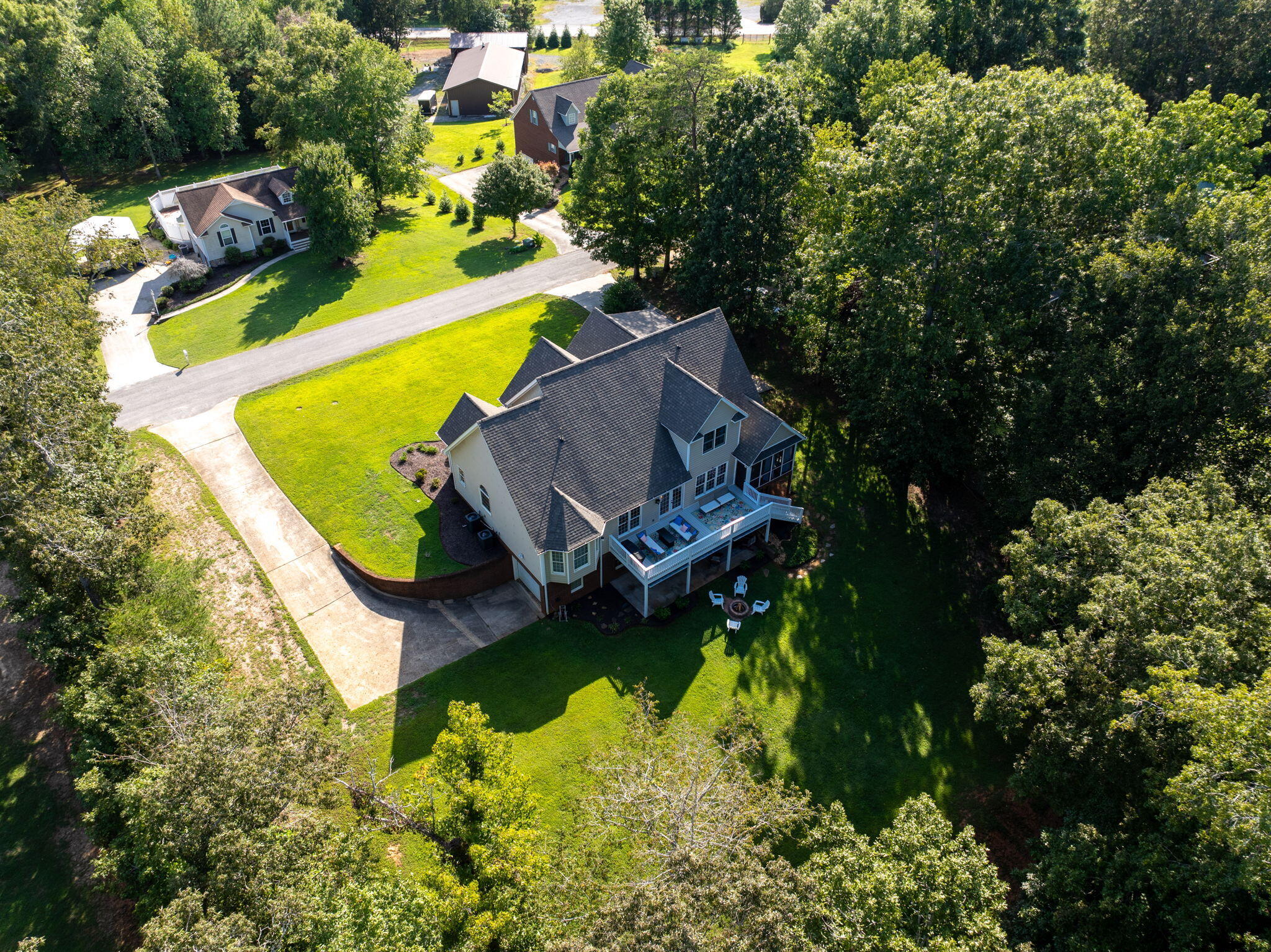 225 Woods Subdivision Lane