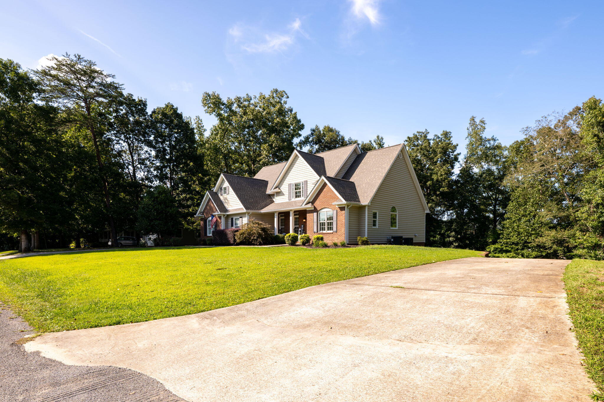 225 Woods Subdivision Lane