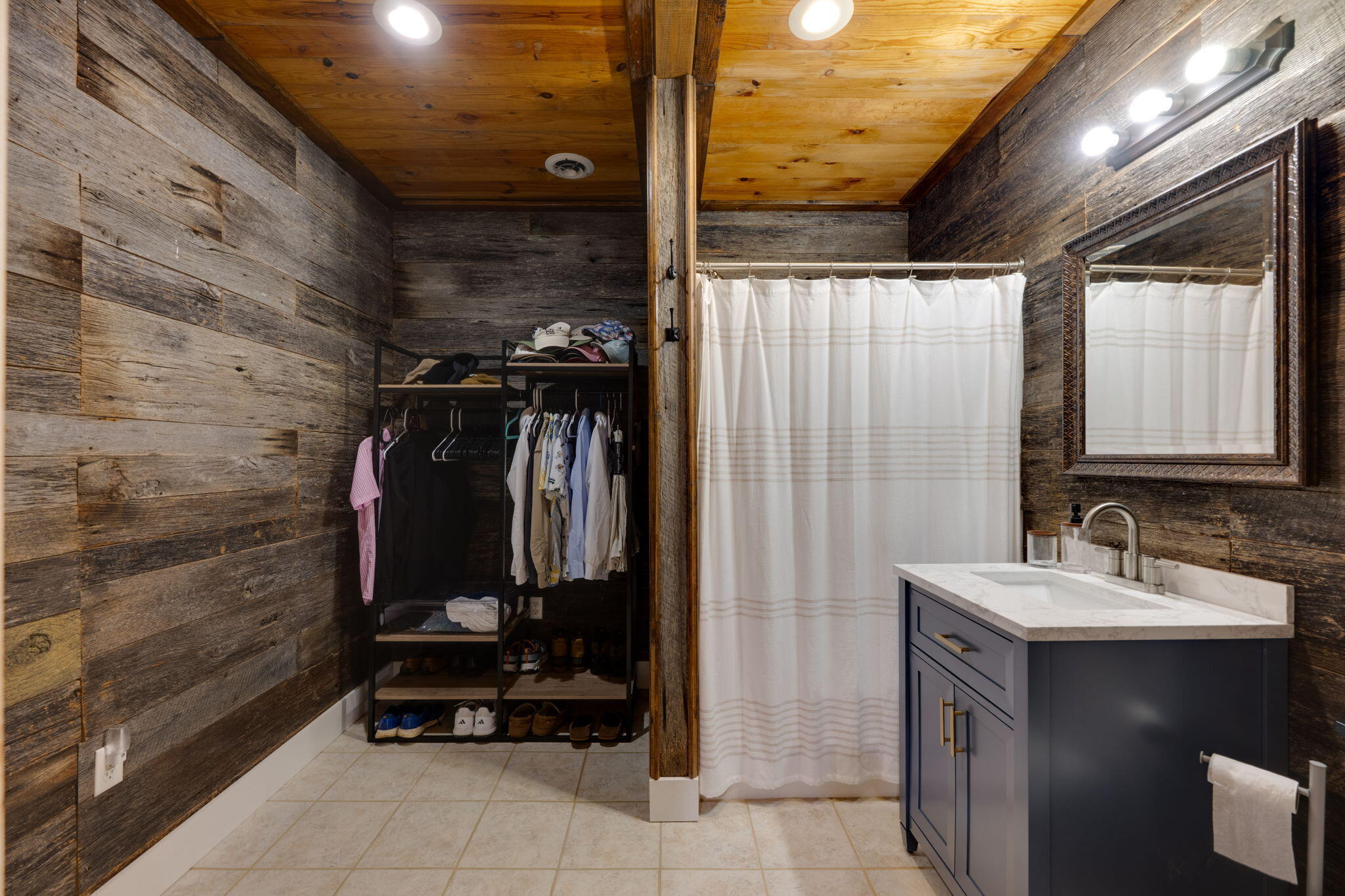 225 Woods Subdivision Lane
