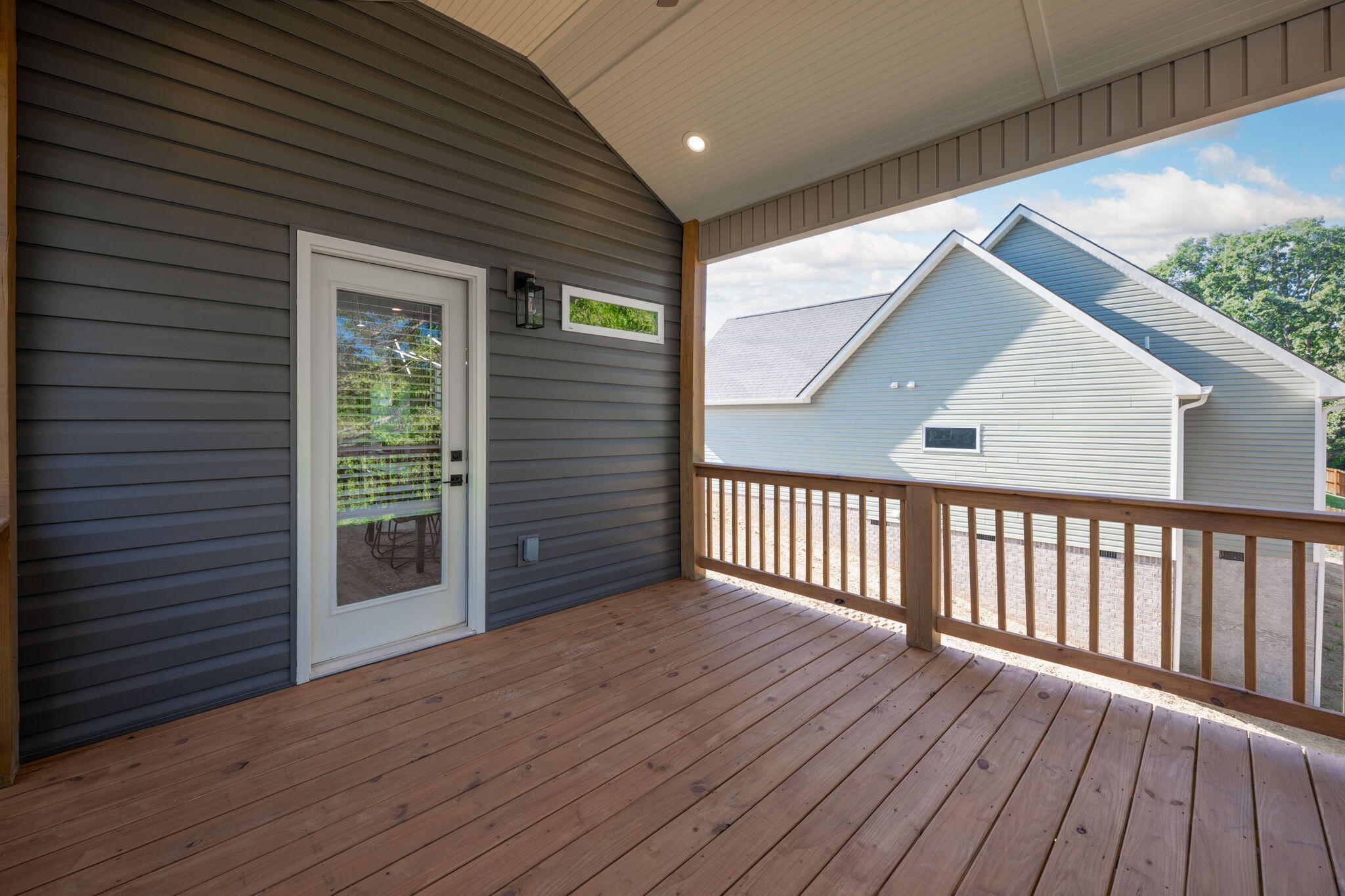 54 Battle Bluff Drive