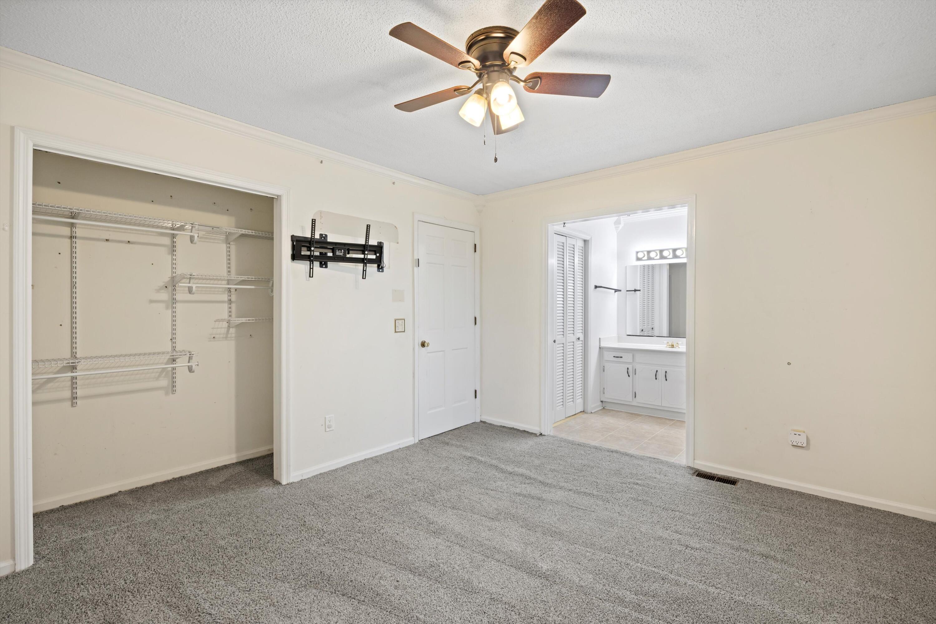 204 Mitchell Lane, Rossville