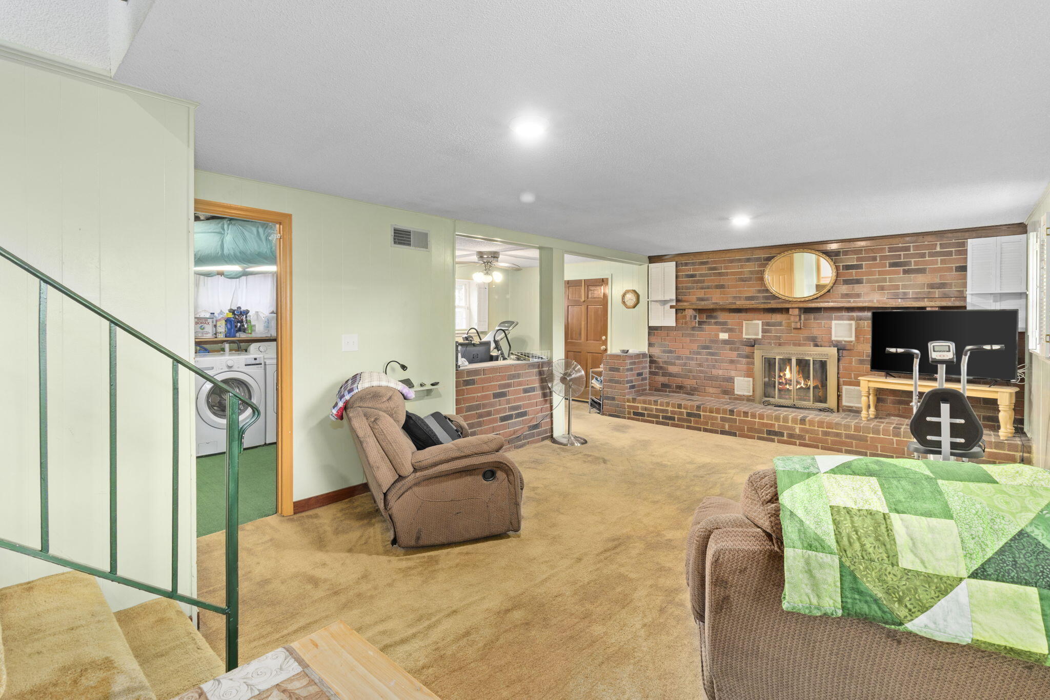 52 S Glade Road