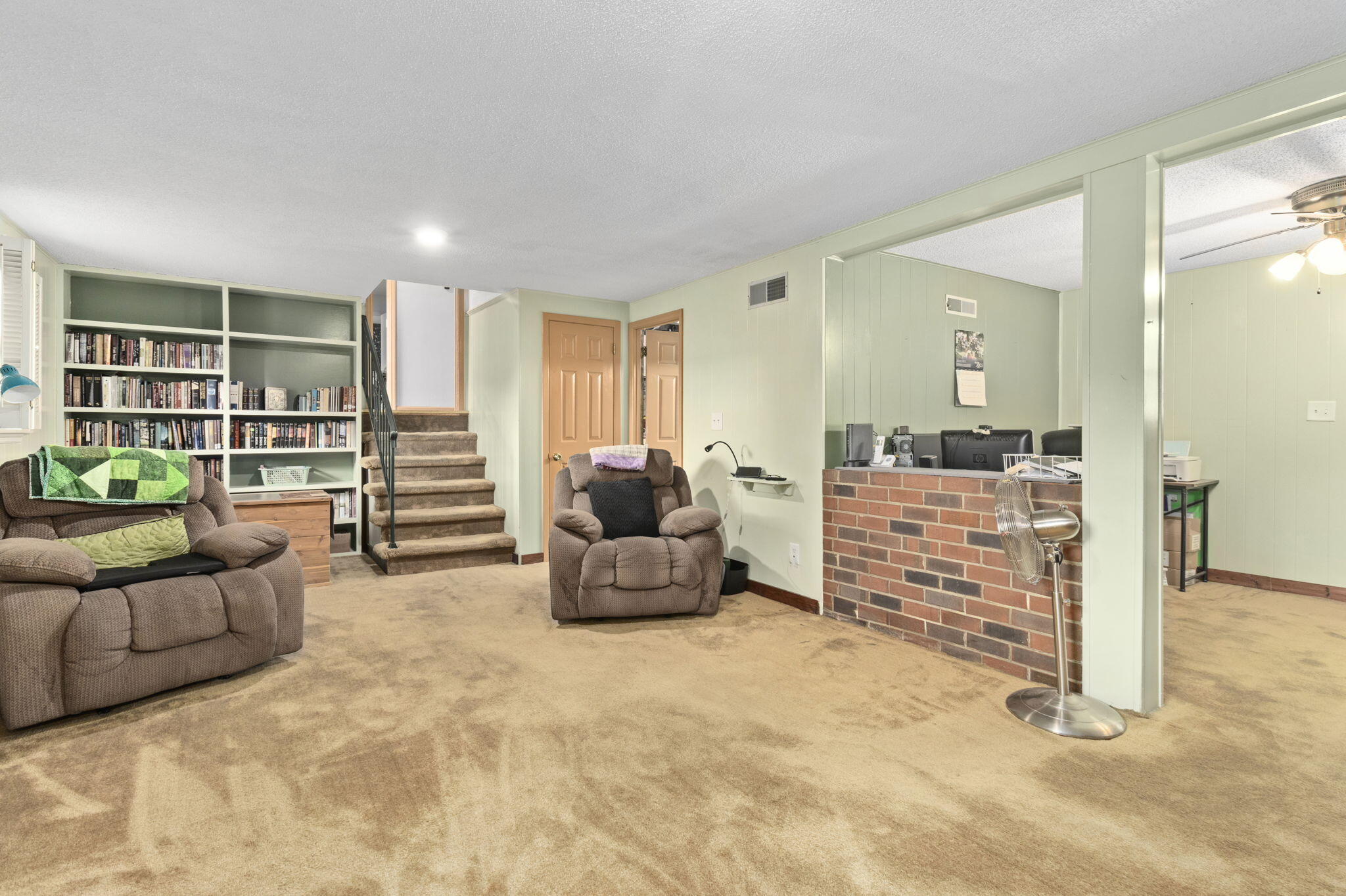 52 S Glade Road