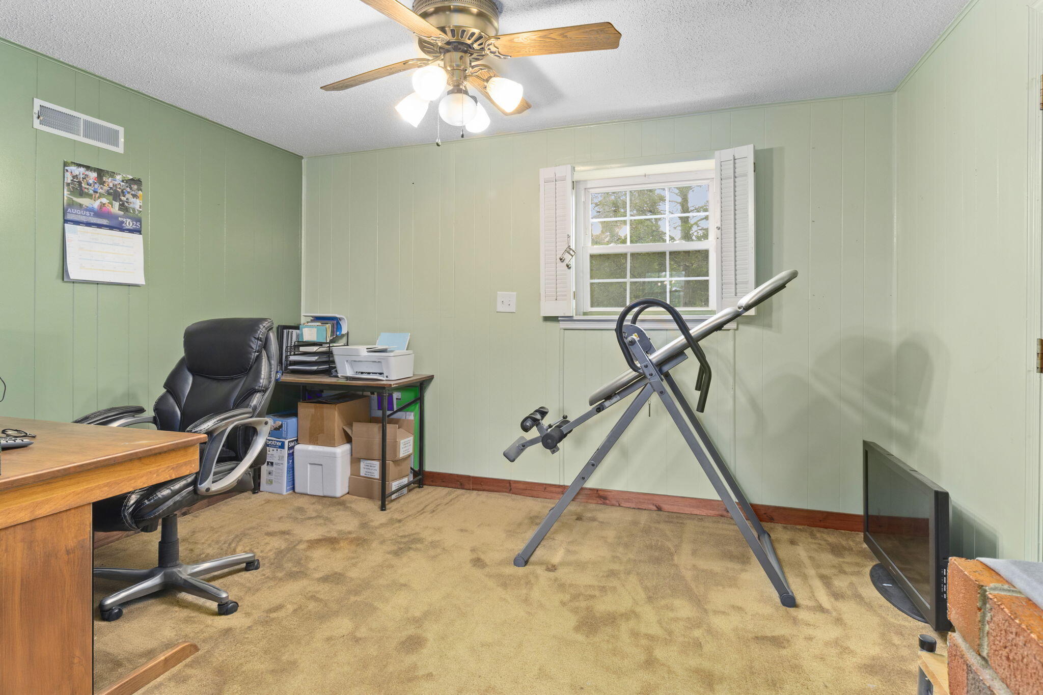 52 S Glade Road