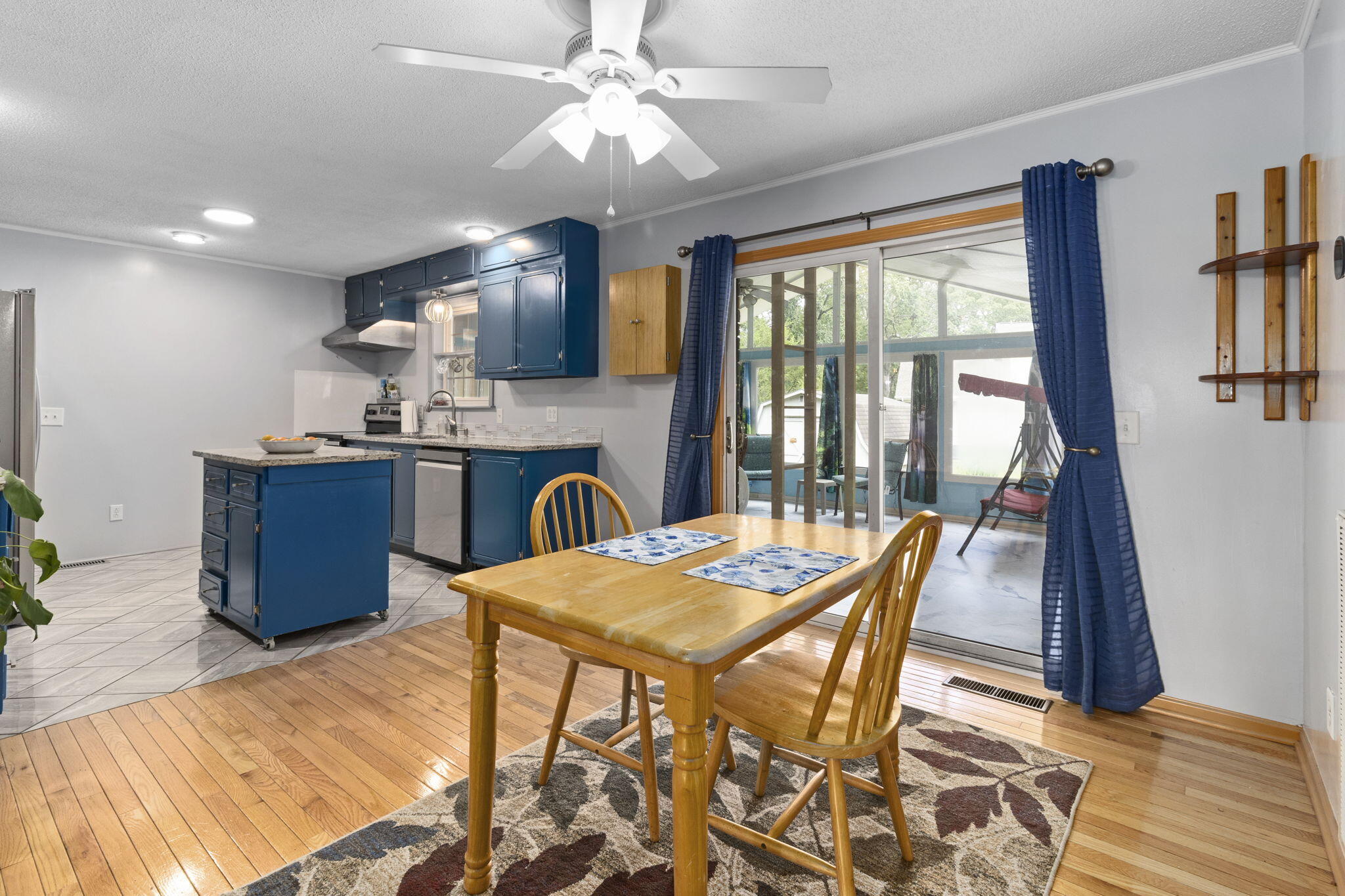 52 S Glade Road