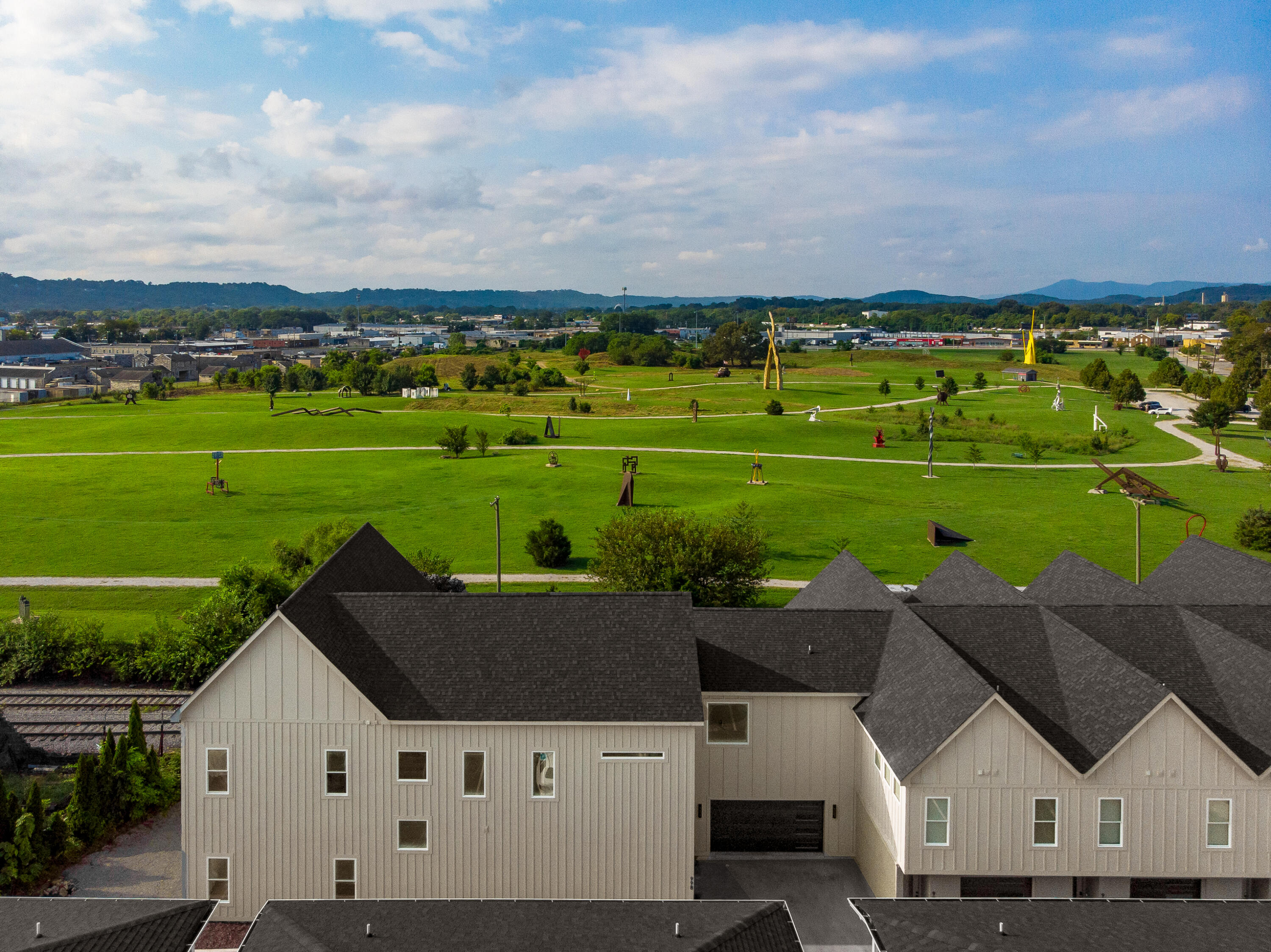 998 Montague Place
