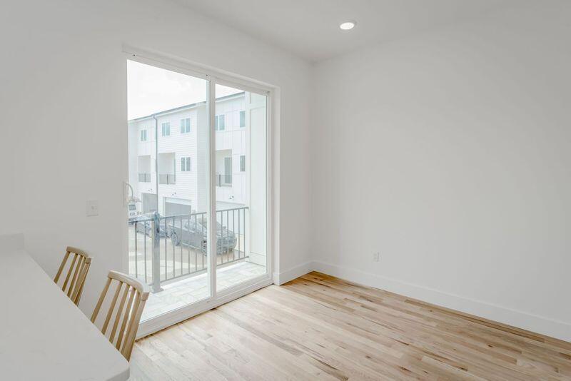 3343 Aberdeen Row