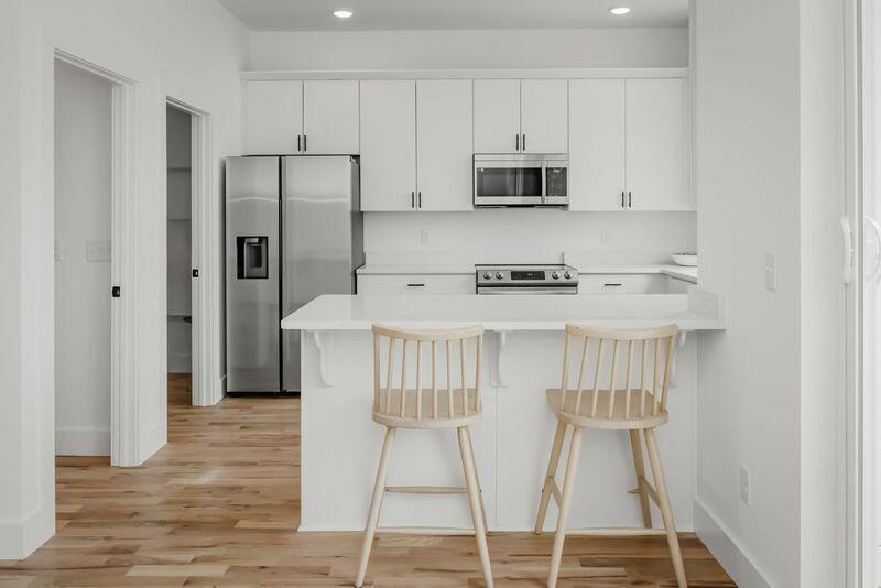 3343 Aberdeen Row
