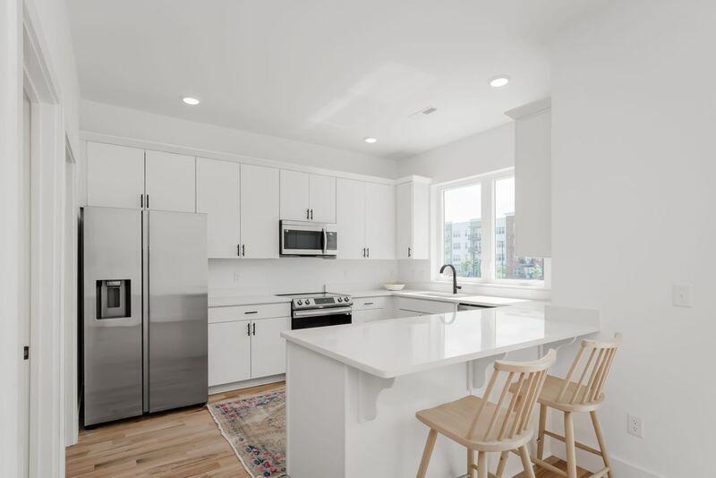 3343 Aberdeen Row