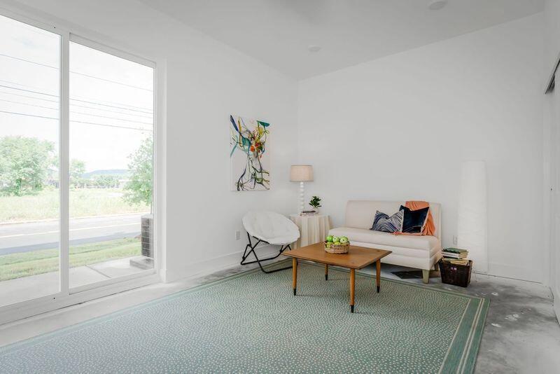 3343 Aberdeen Row