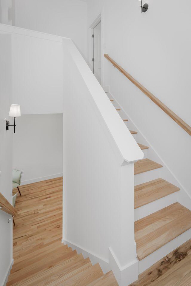 3343 Aberdeen Row