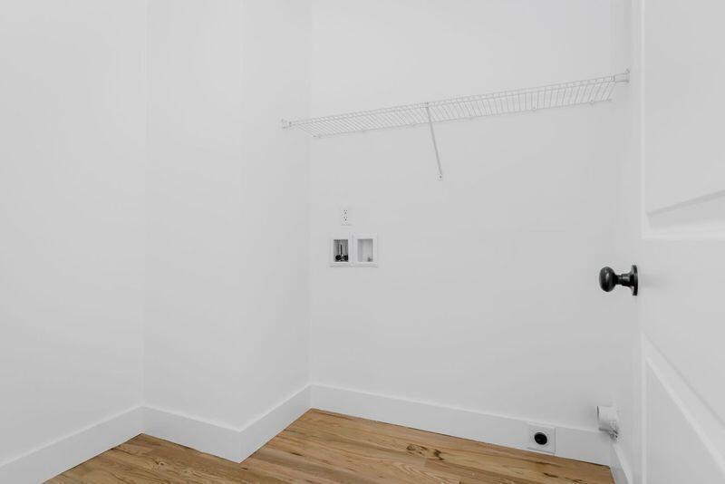3343 Aberdeen Row