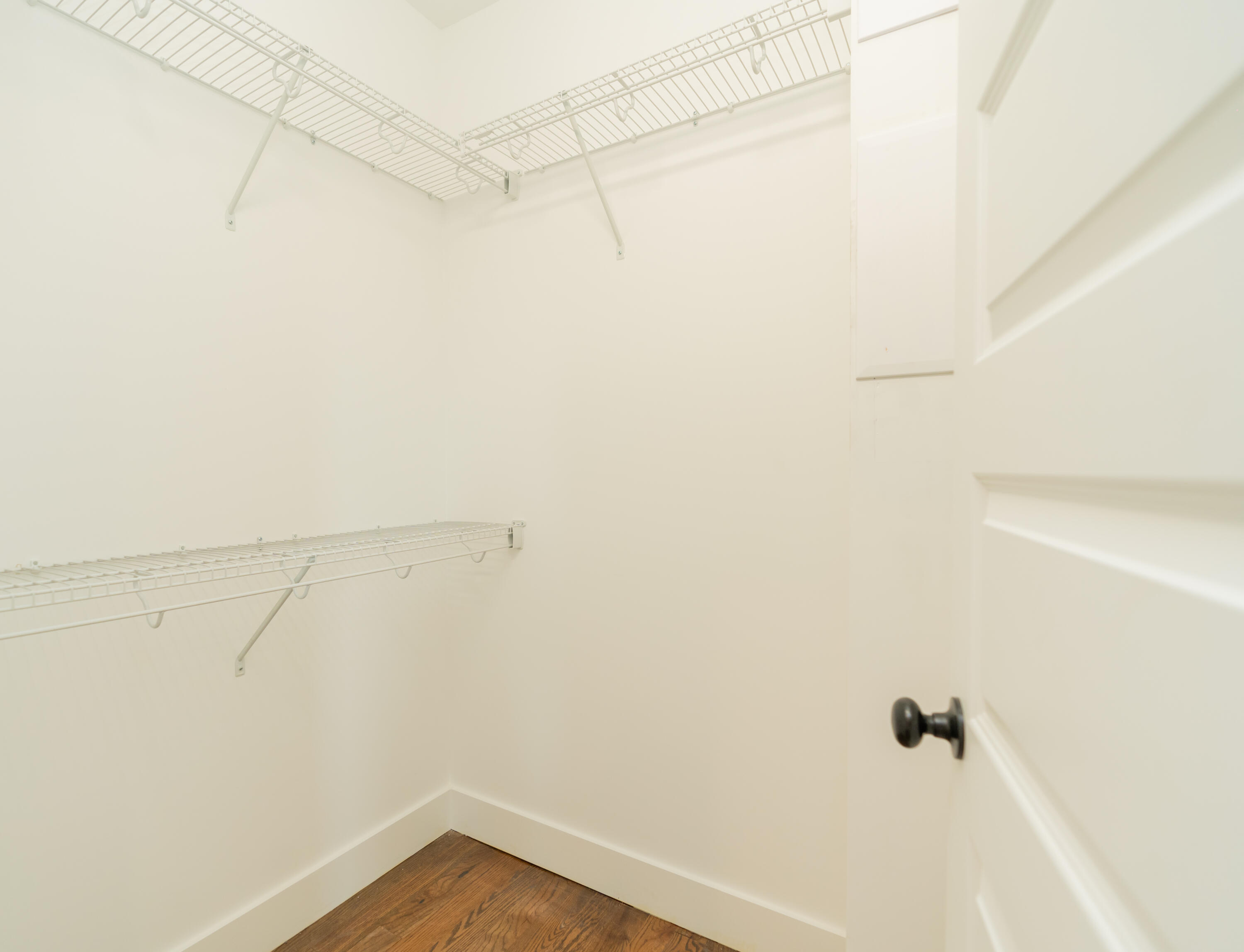 614 E Main Street, 202