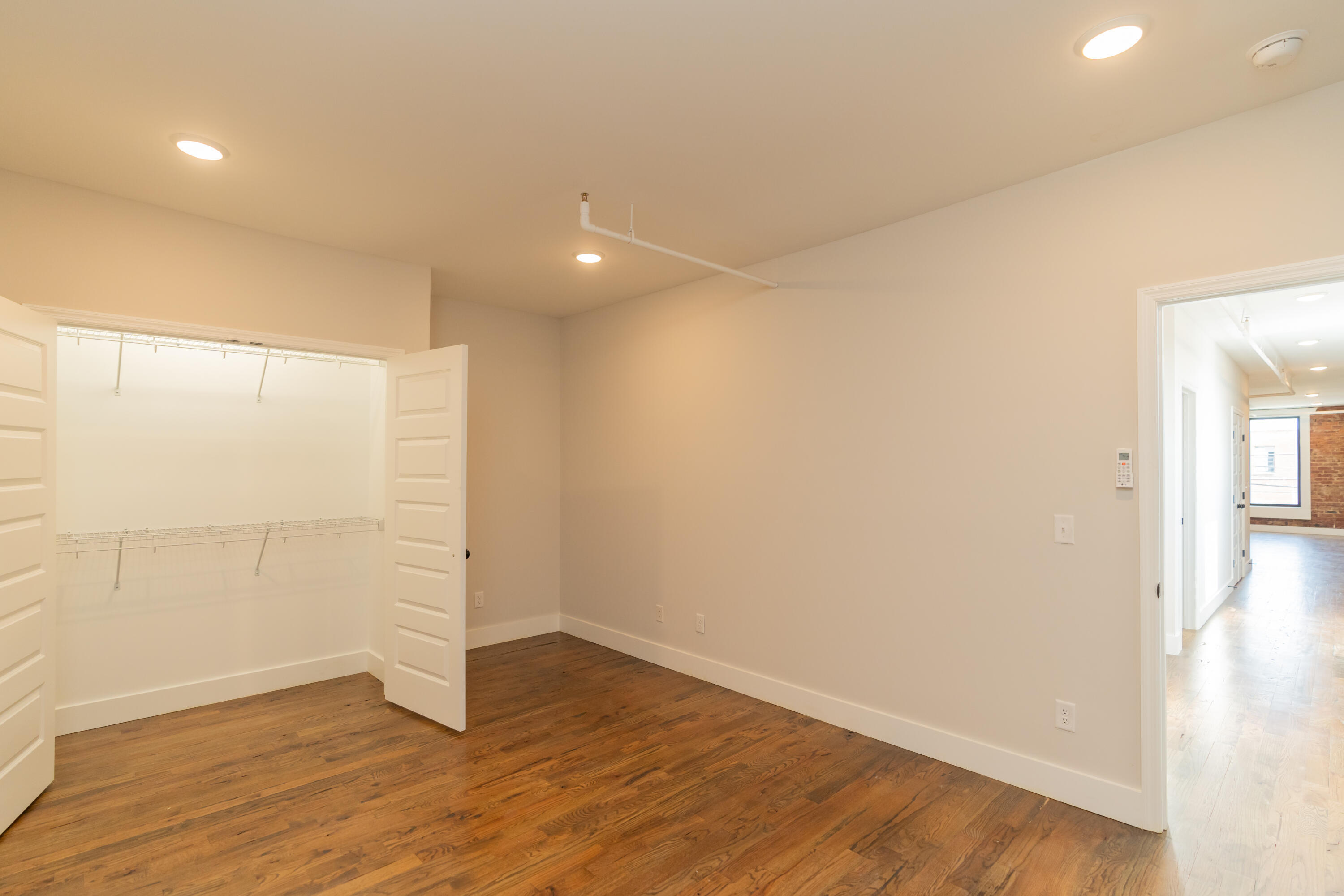 614 E Main Street, 202