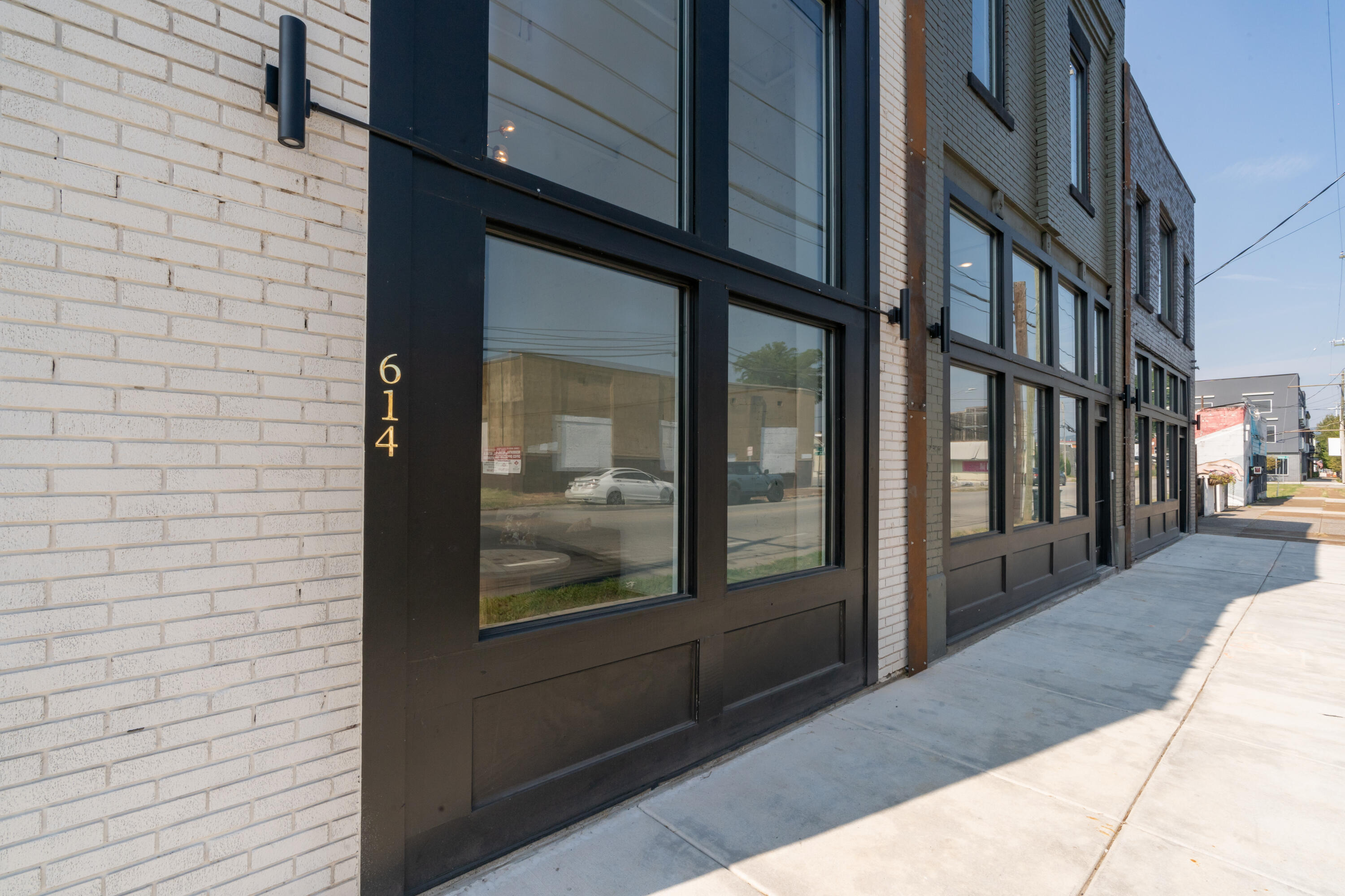 614 E Main Street, 202