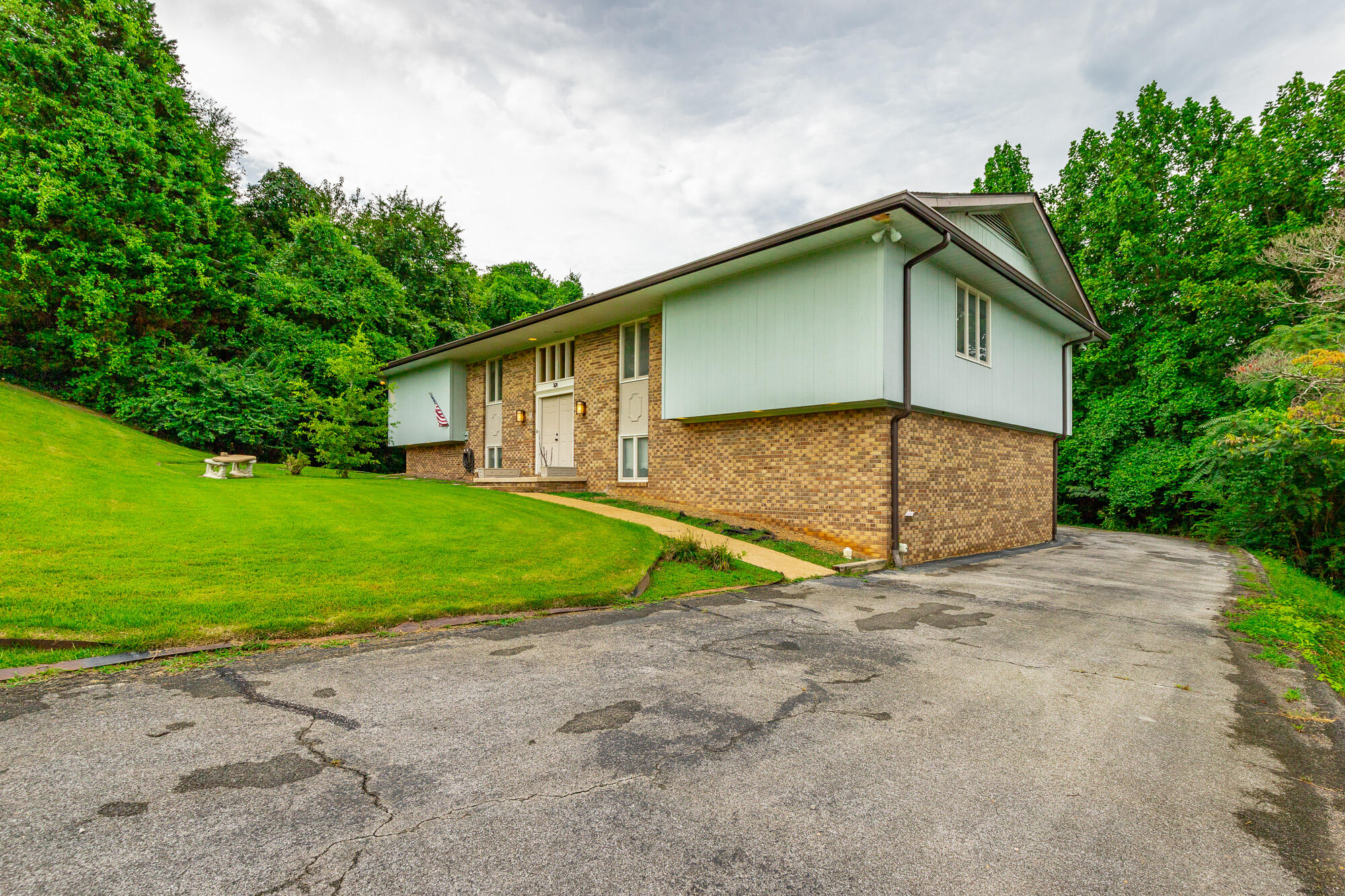 321 Brownview Drive