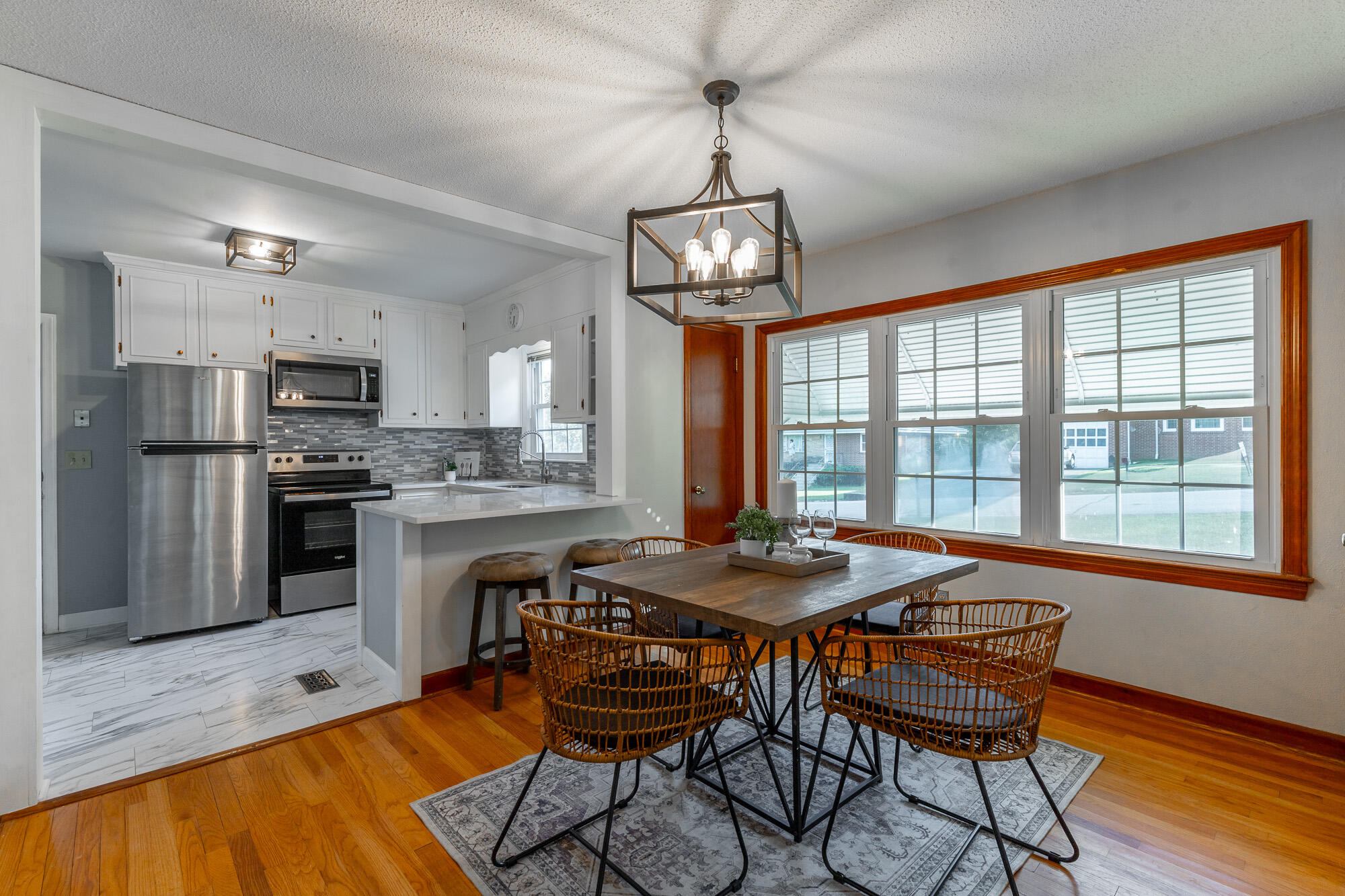 107 W Daytona Drive