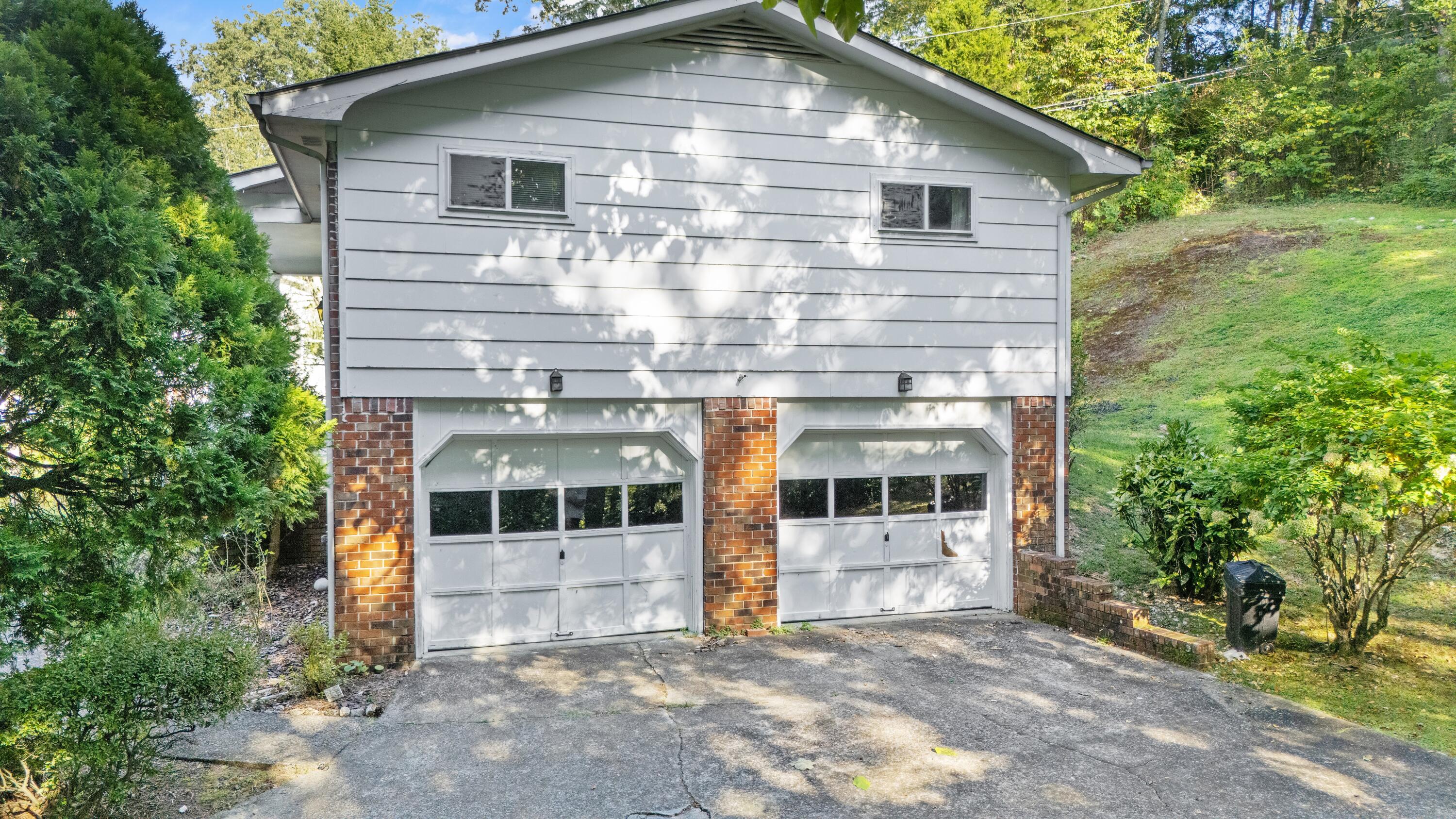 801 Chestnut Wood Lane