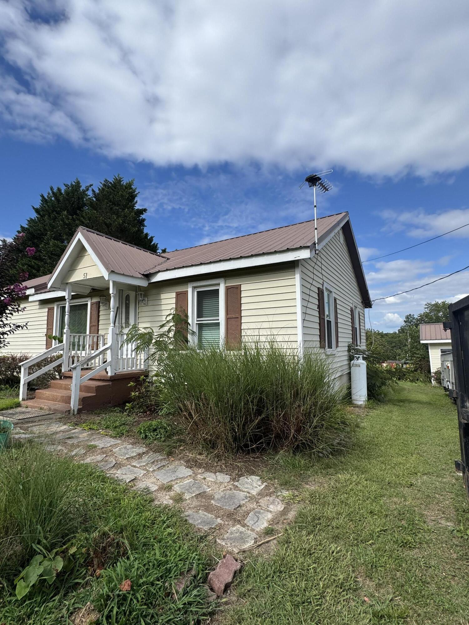 51 Circle Drive