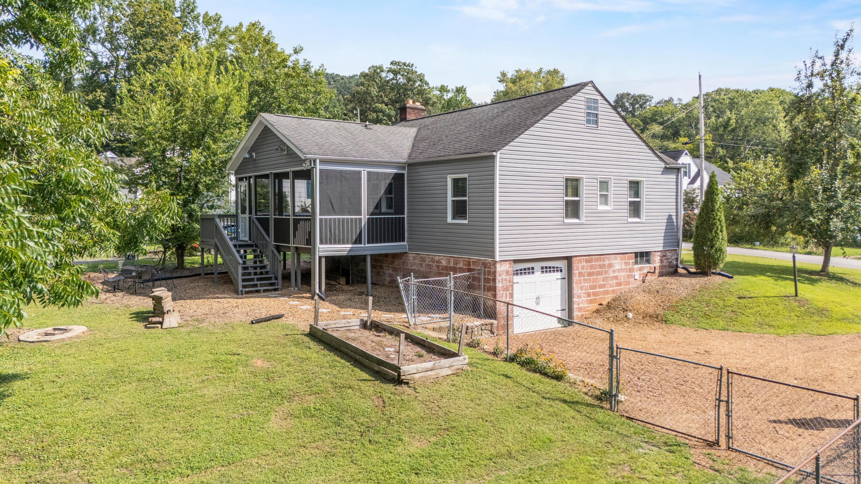 111 Brentwood Drive
