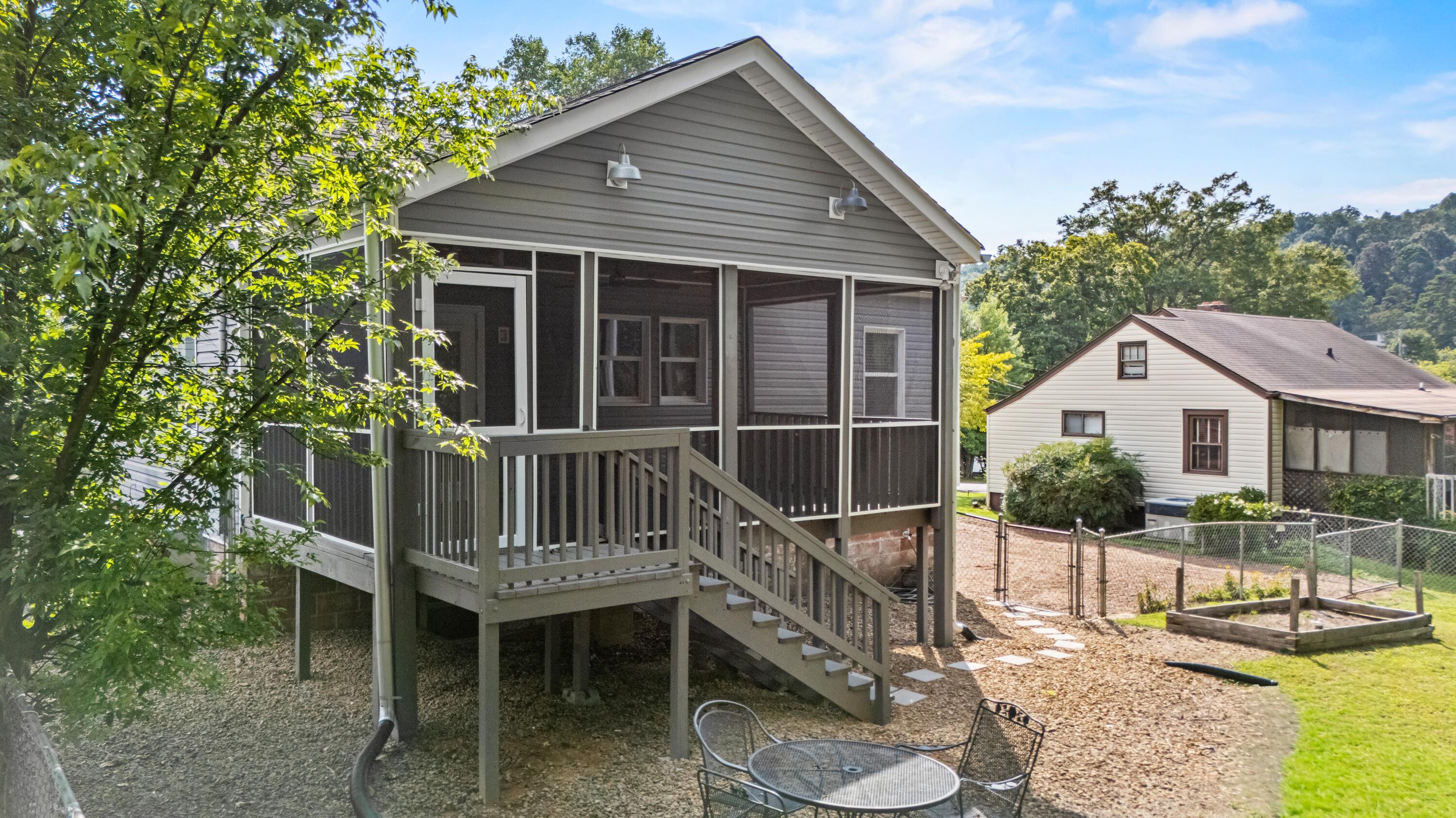 111 Brentwood Drive