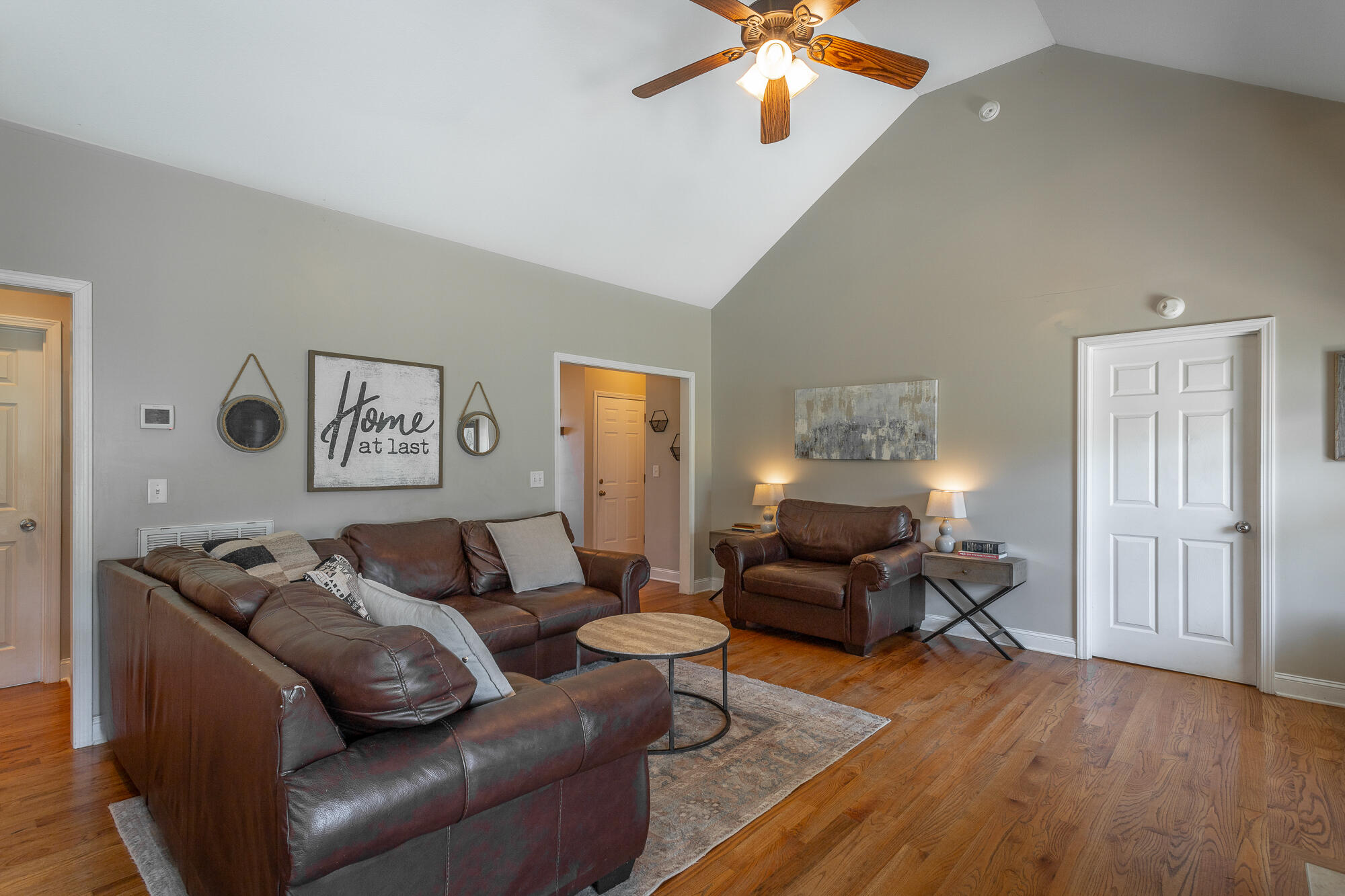 873 Windrush Loop