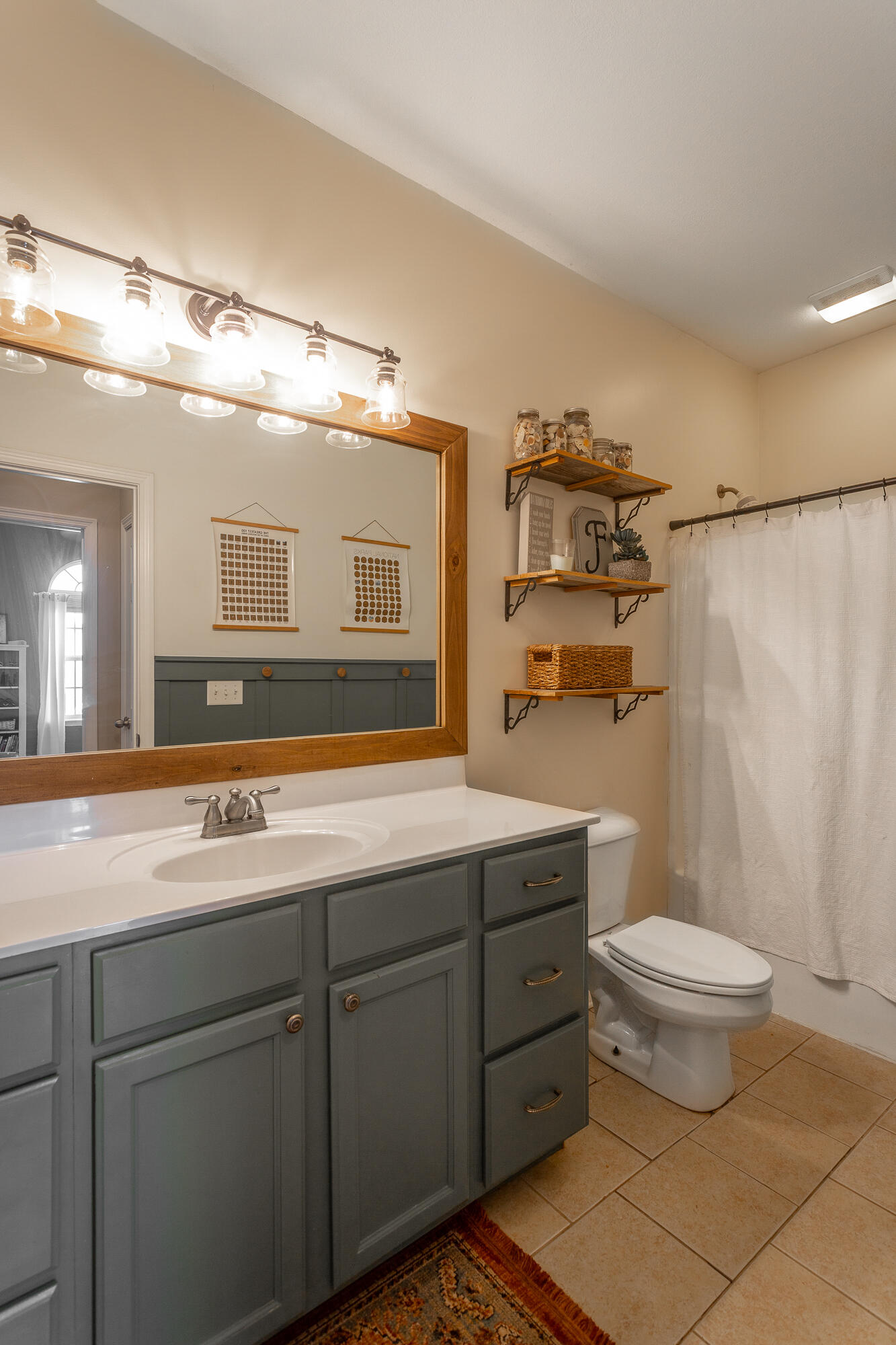 873 Windrush Loop