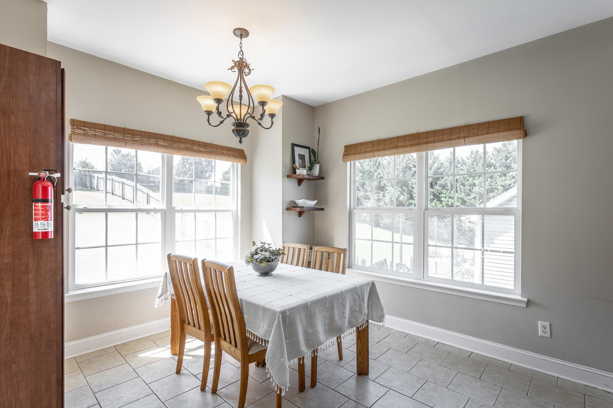 873 Windrush Loop