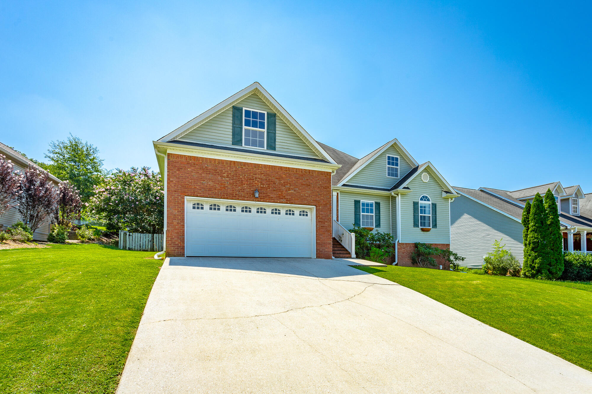 873 Windrush Loop