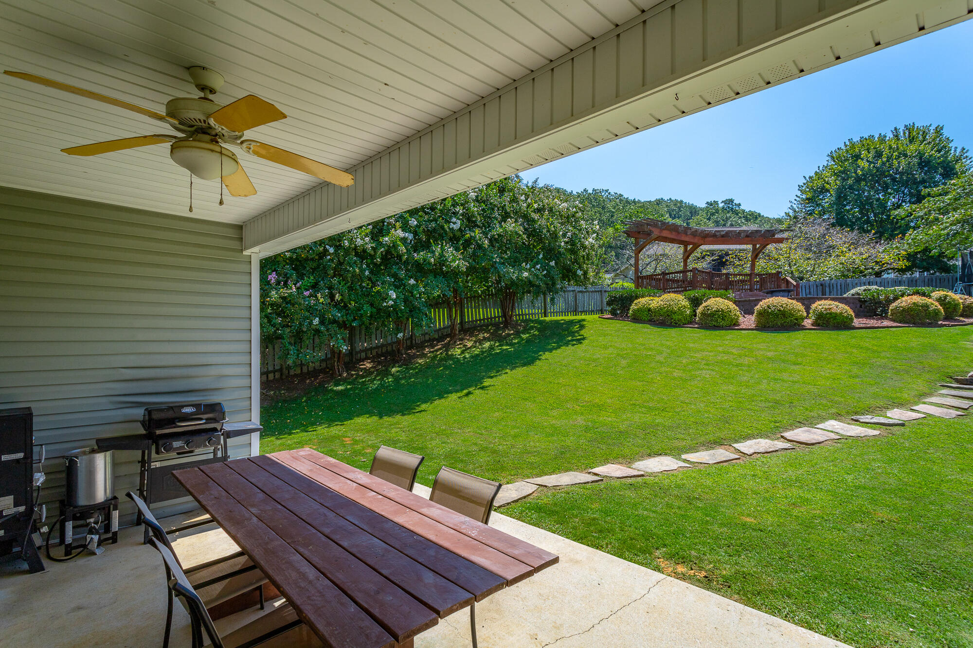 873 Windrush Loop