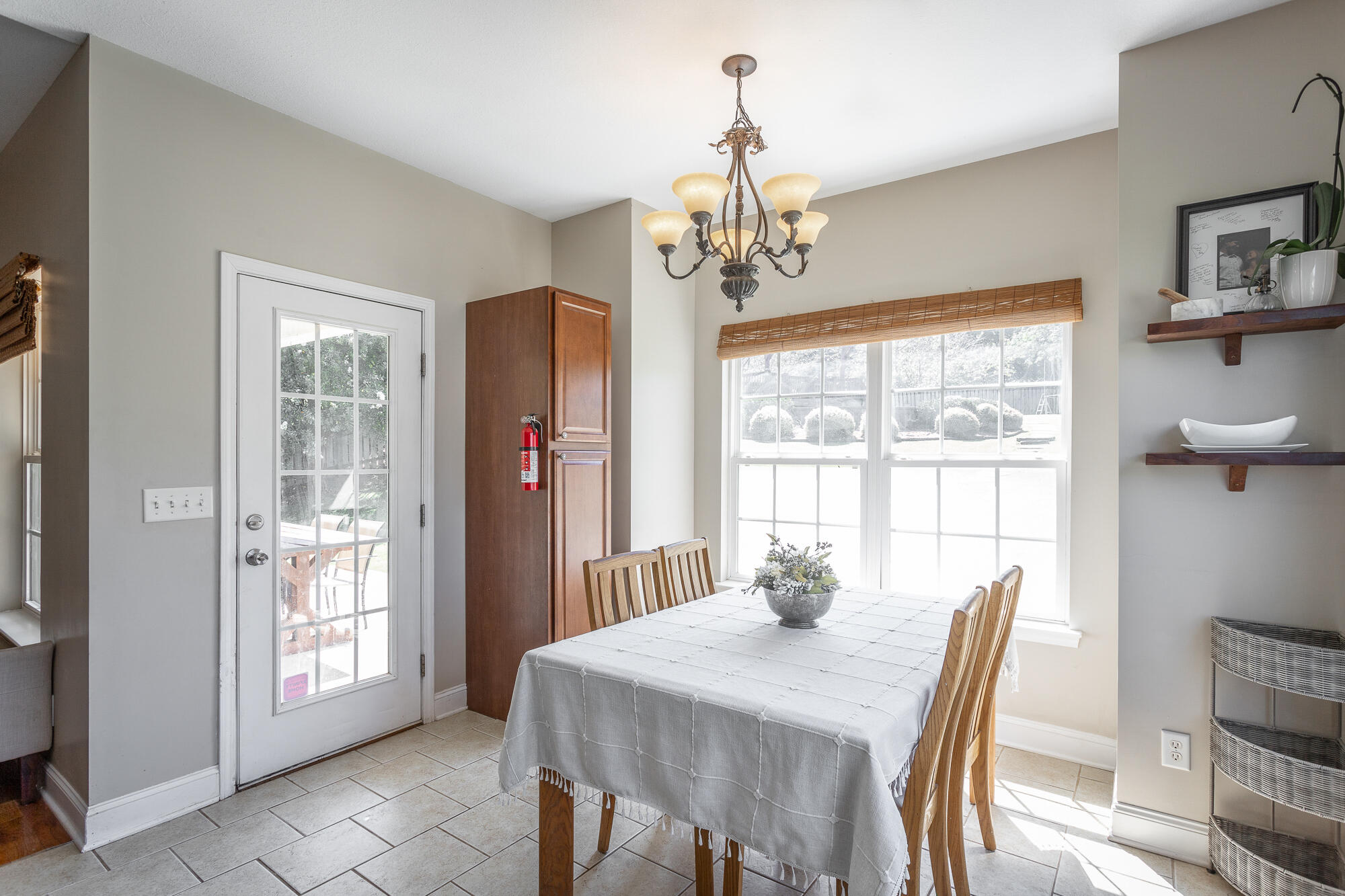 873 Windrush Loop