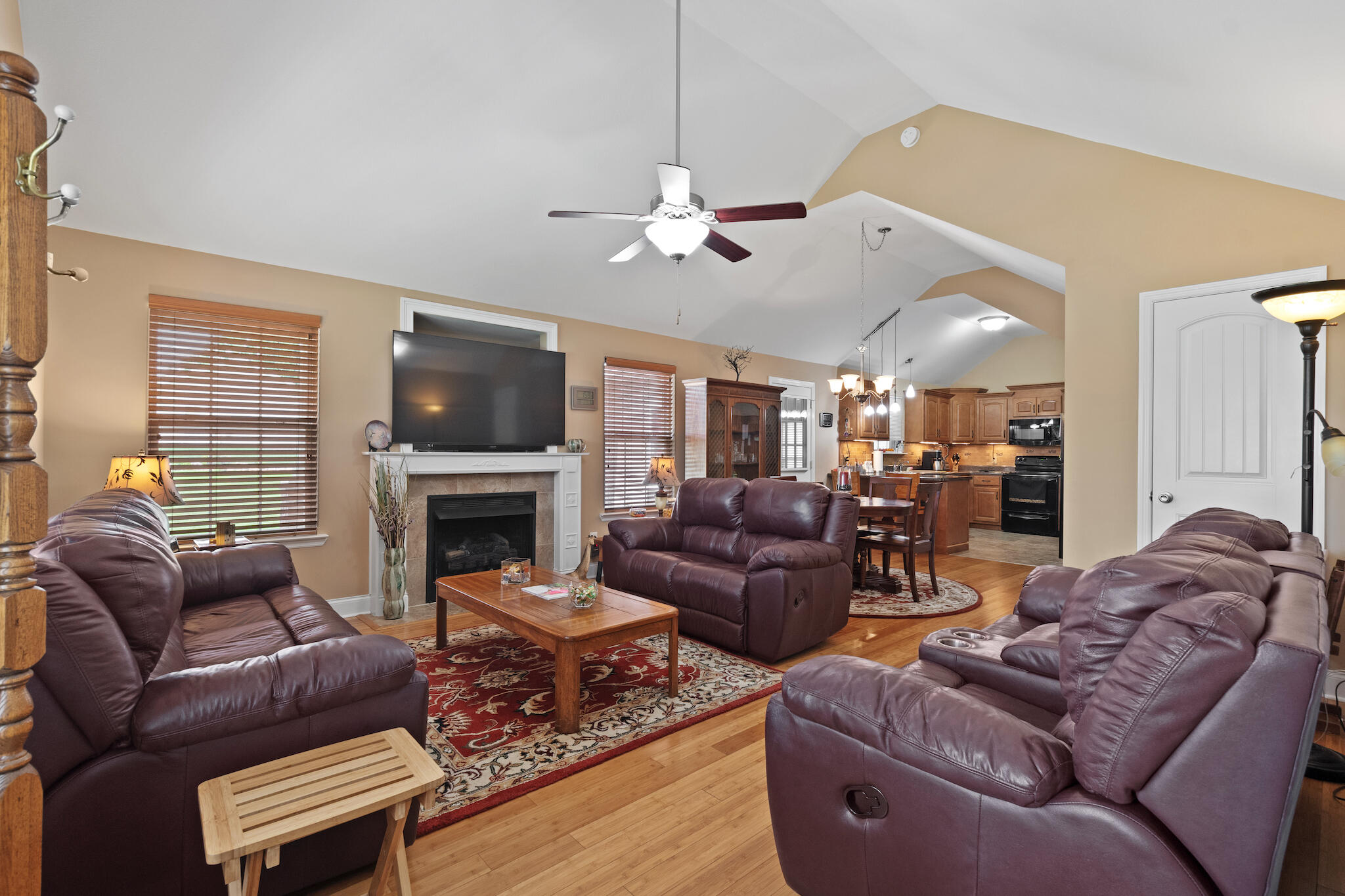 9802 Falcon Crest Drive