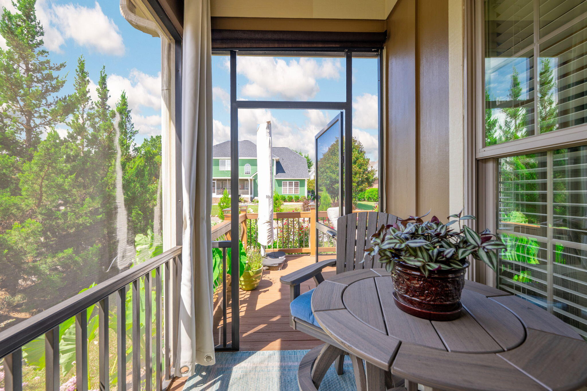 8949 Gentle Mist Circle, Ooltewah
