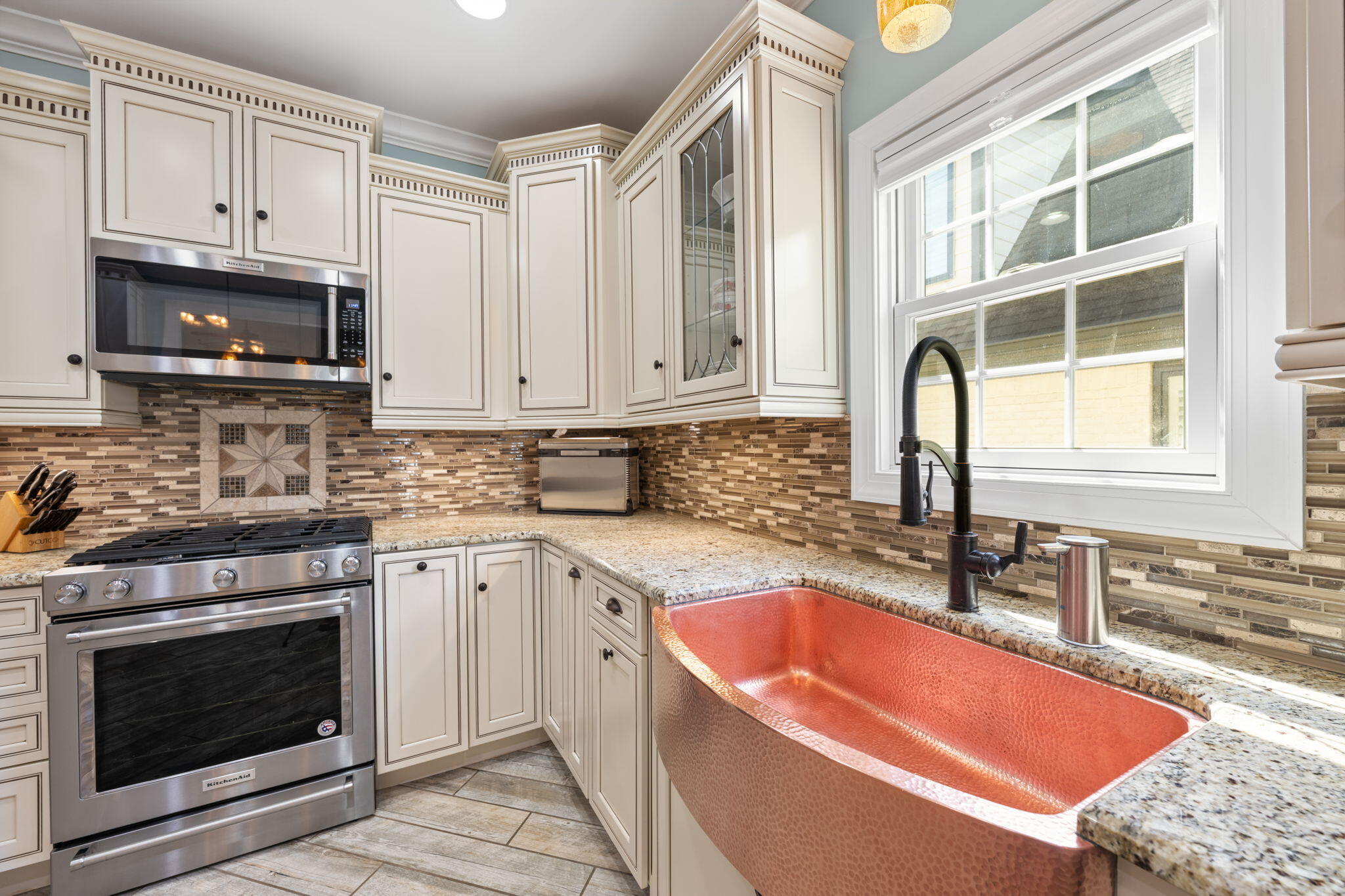 8949 Gentle Mist Circle, Ooltewah