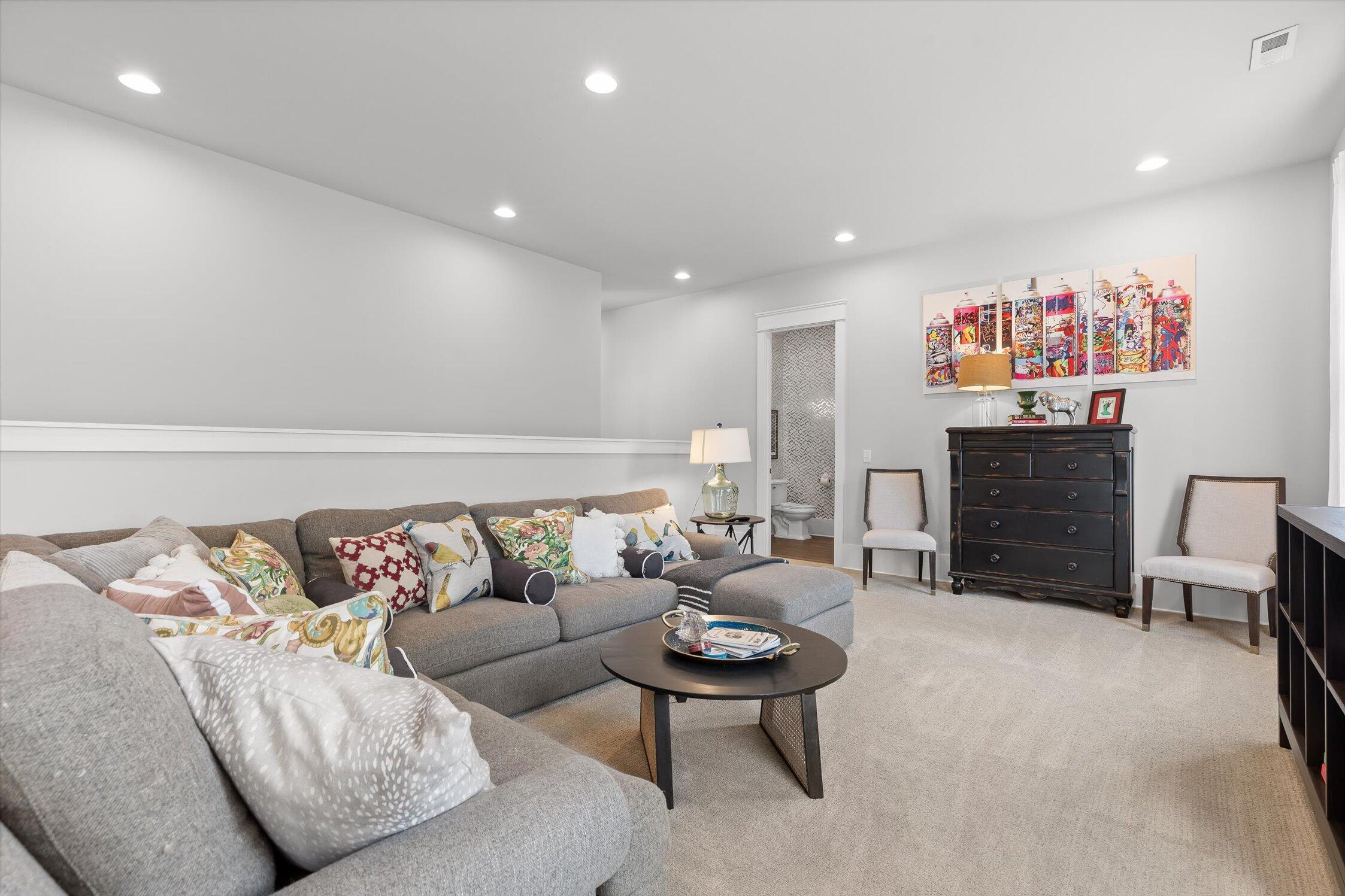 6517 Polly Lane