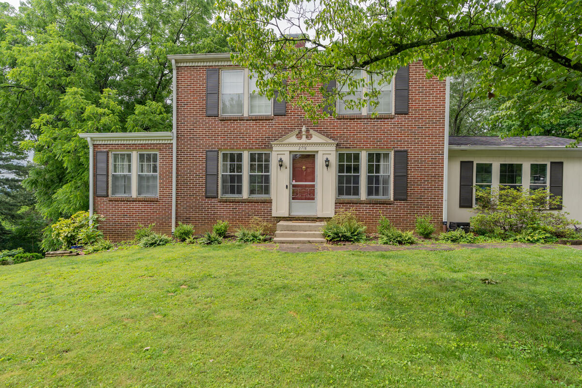 2718 Fairview Drive
