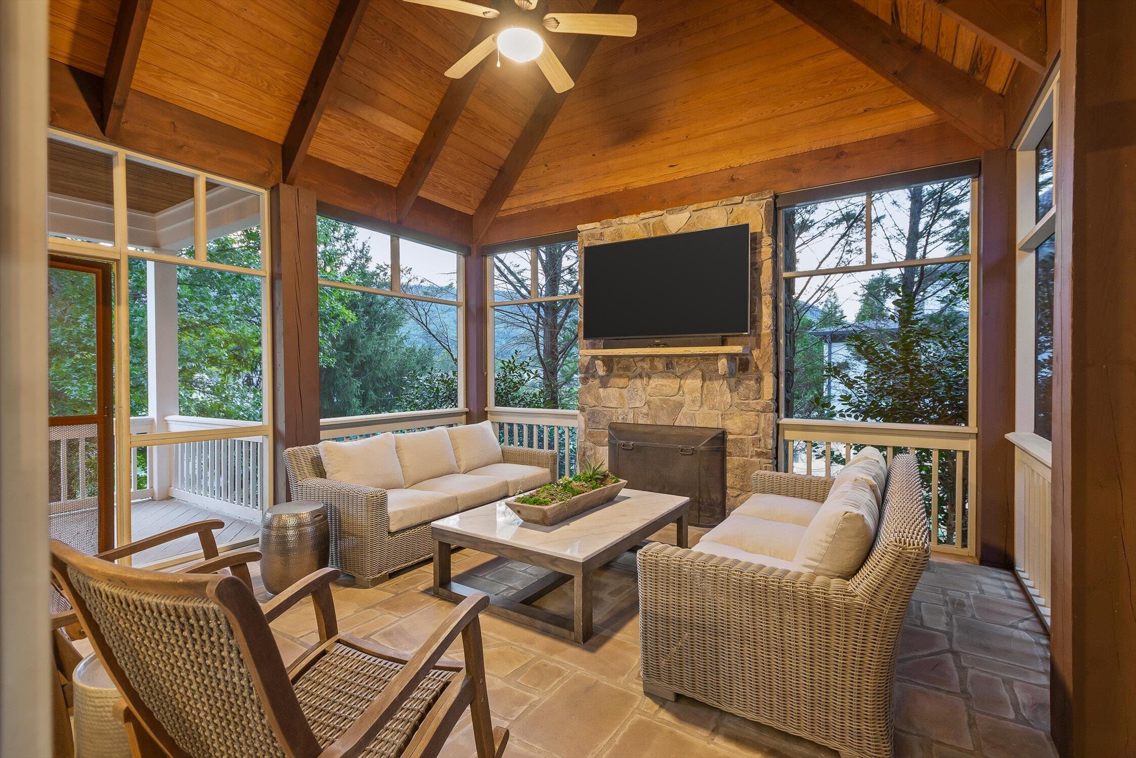 589 Magnolia Vale Drive
